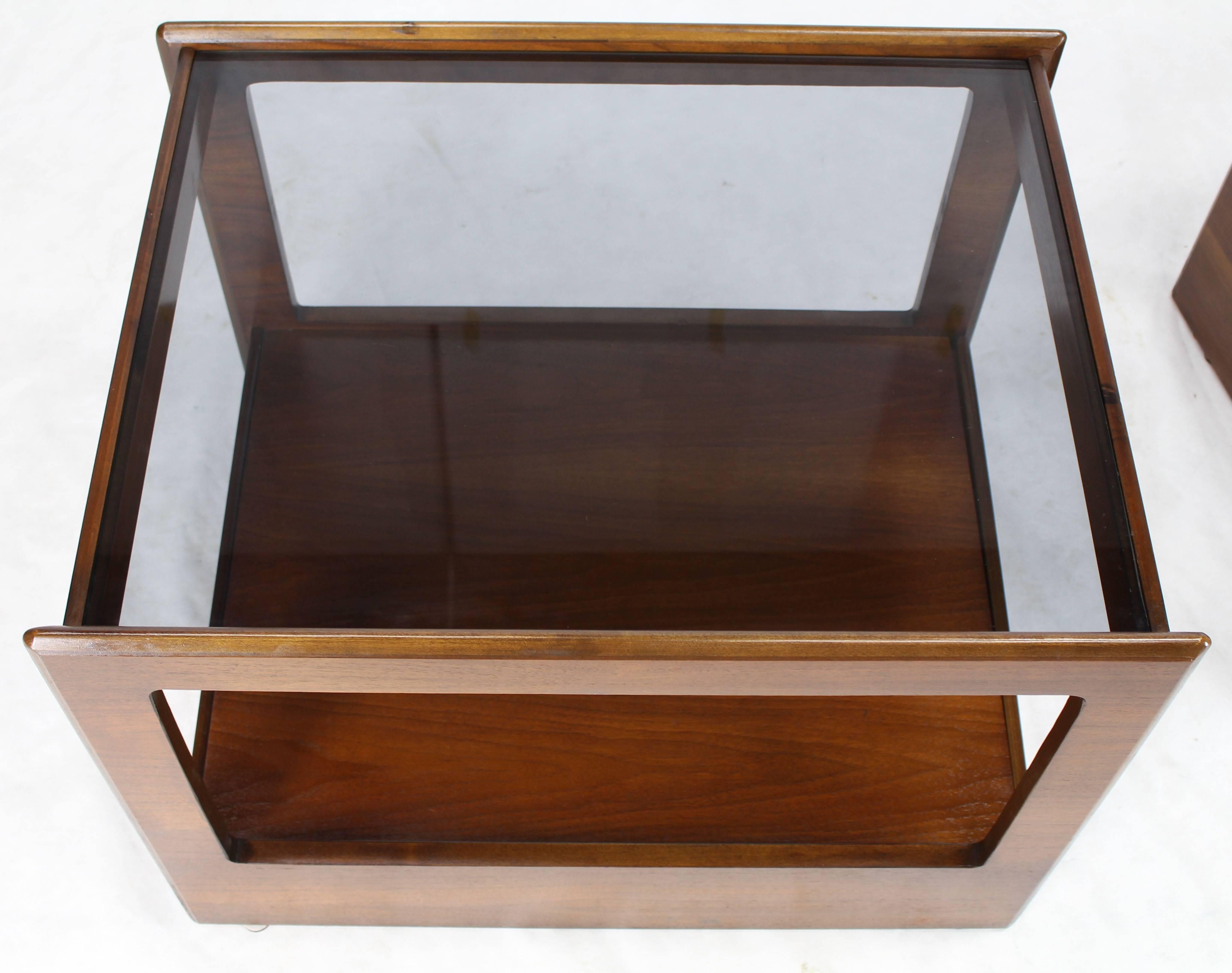 American Pair of Rectangular Cube Shape Smoked Glass Tops End Tables For Sale