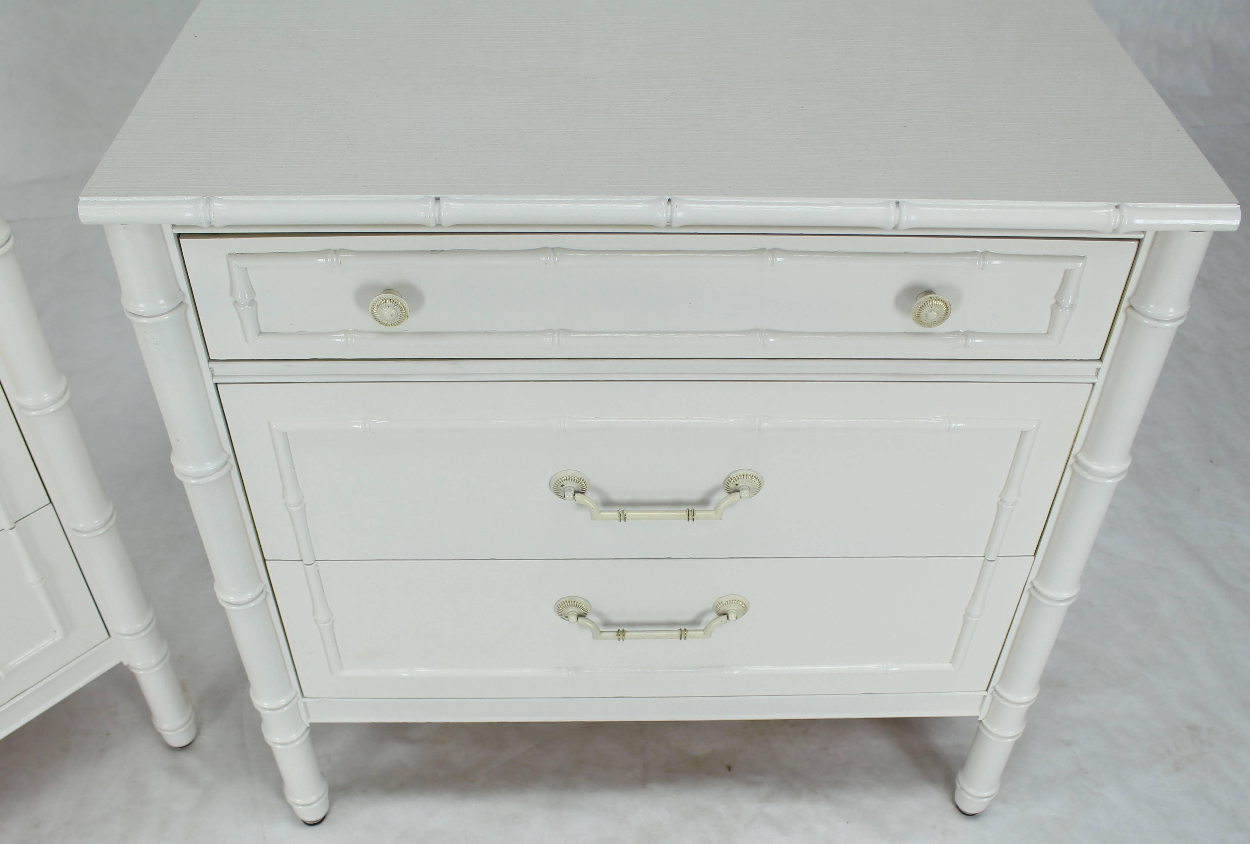 American Pair of White Lacquer Faux Bamboo Large Nightstands Three-Drawer Bachelor Chests For Sale