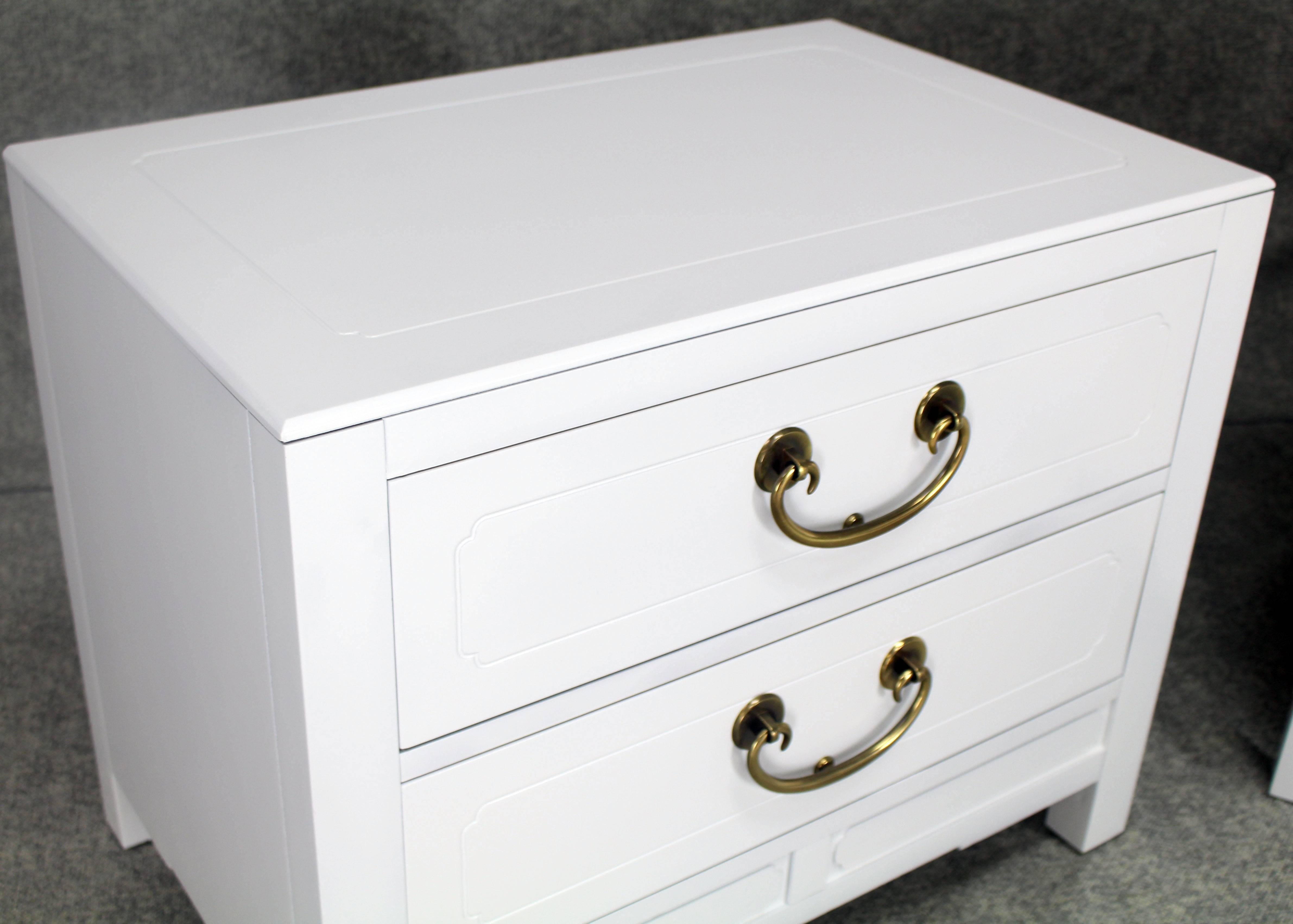 American Pair of White Lacquer Brass Hardware Two-Drawer Cabinets or End Tables For Sale