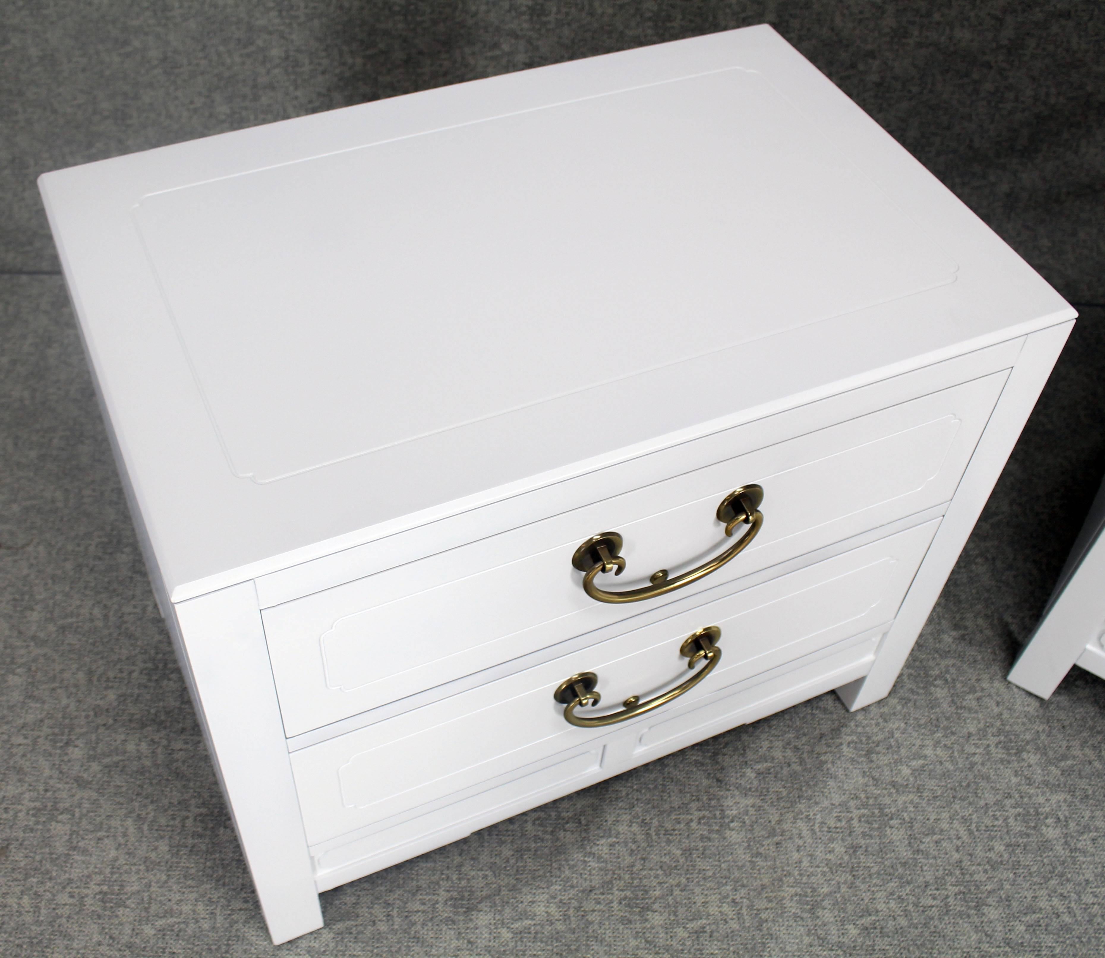 Lacquered Pair of White Lacquer Brass Hardware Two-Drawer Cabinets or End Tables For Sale