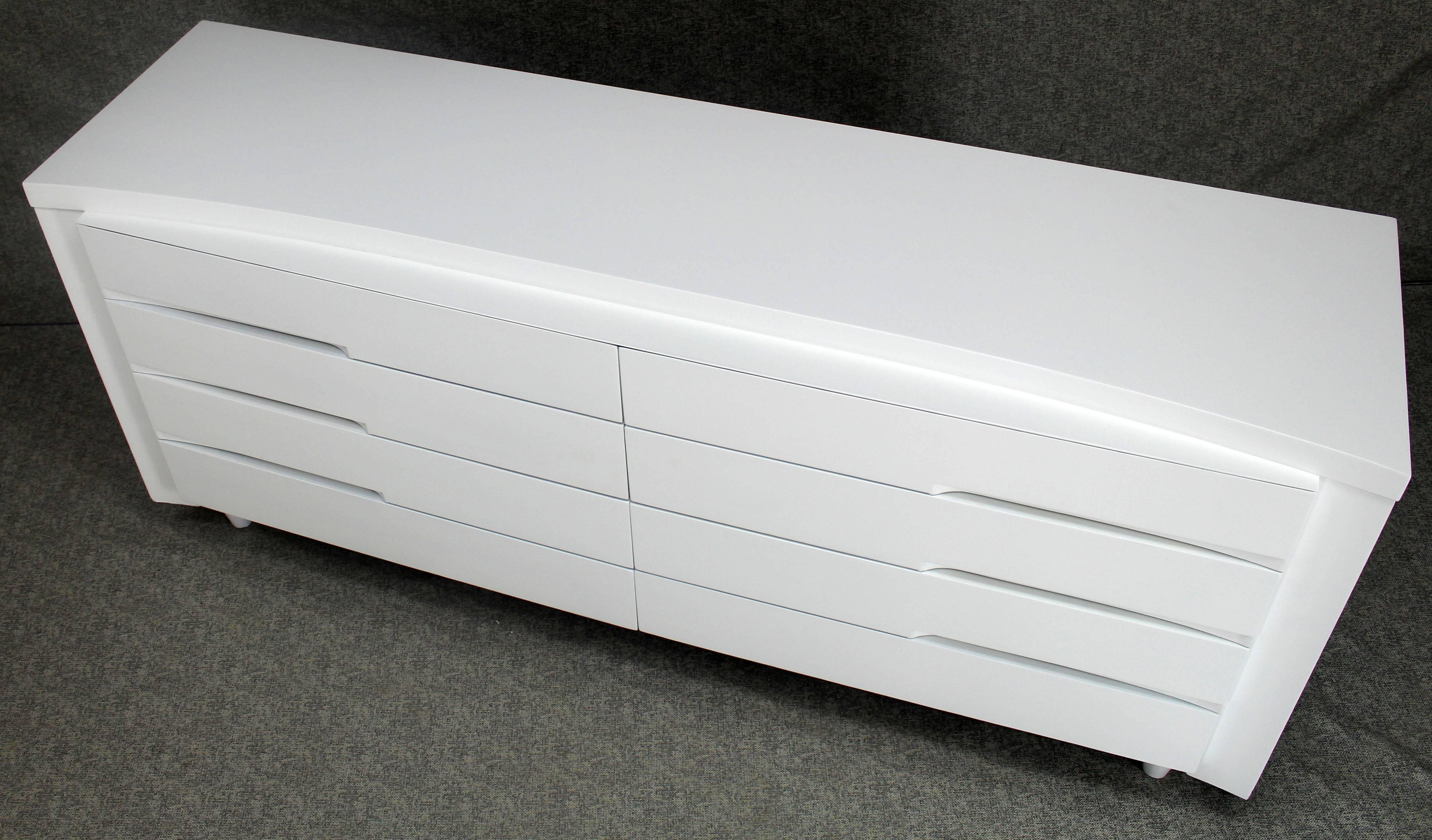 Lacquered White Lacquer Eight Drawers Long Dresser Credenza Concave Front
