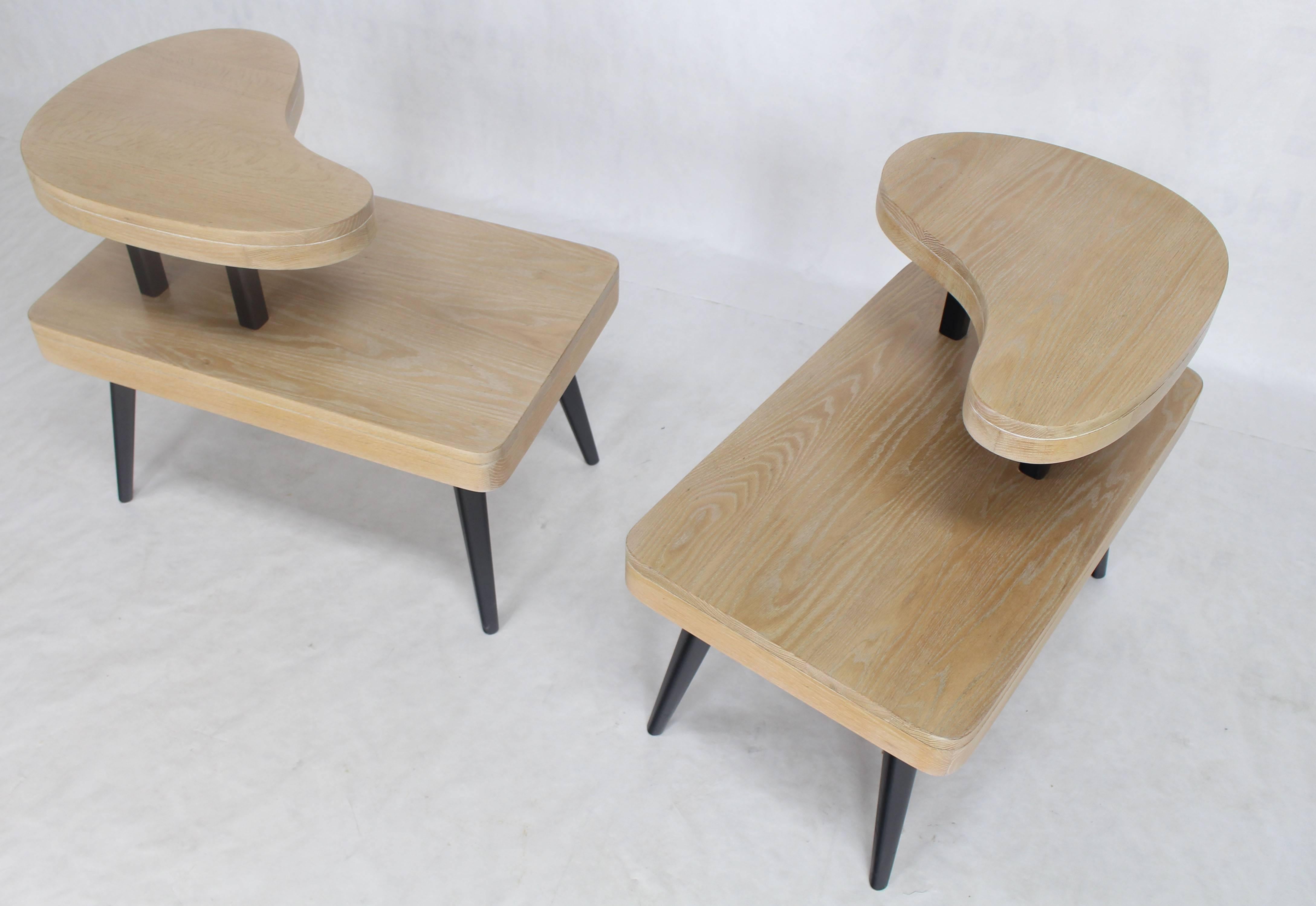 20th Century Cerused Oak Two-Tier Mid-Century Modern Organic Two-Tone End Tables Stands, Pair For Sale