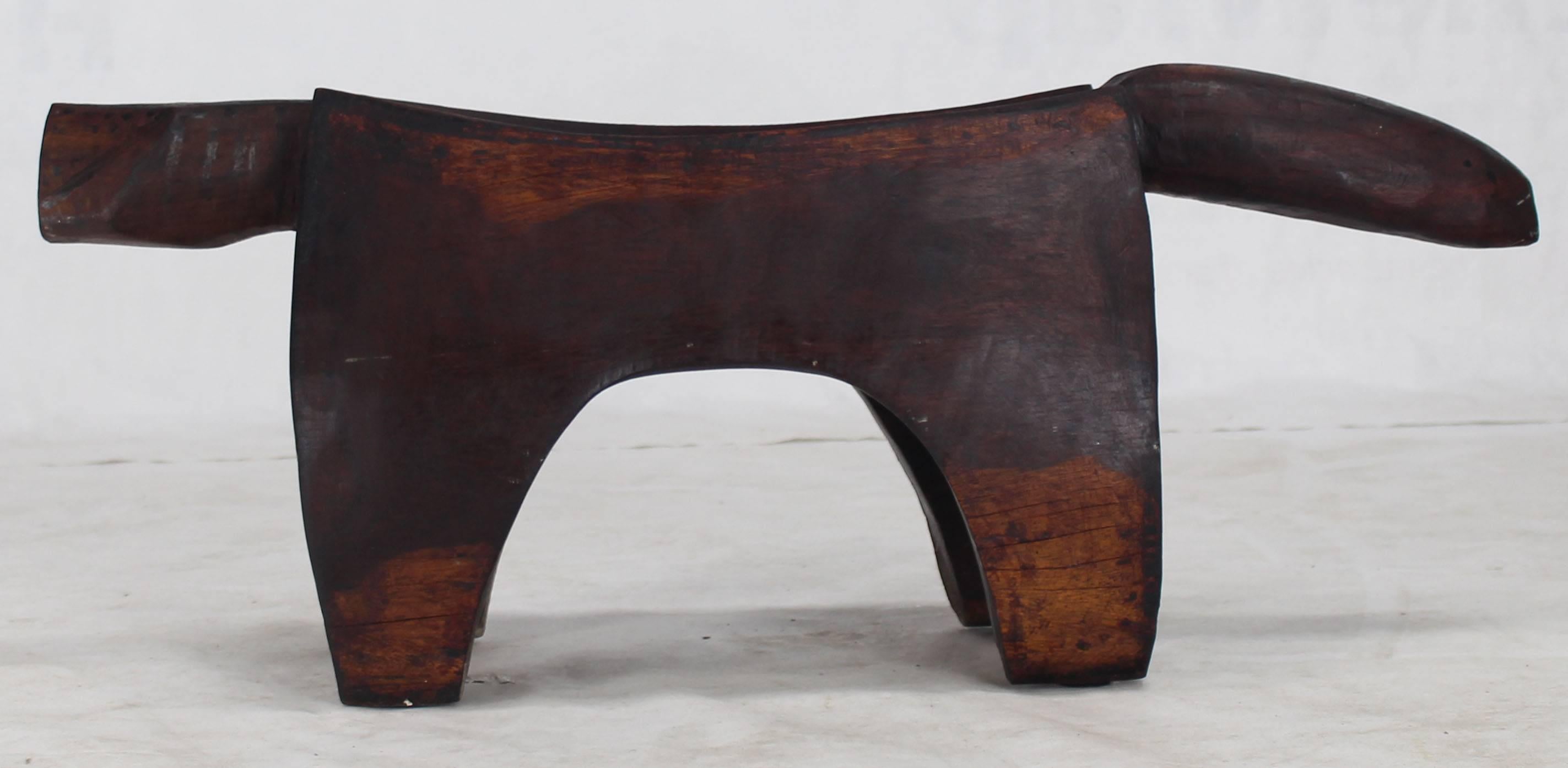 Folk Art Heavy Carved Log Bench Rhinoceros Sculpture In Good Condition For Sale In Rockaway, NJ