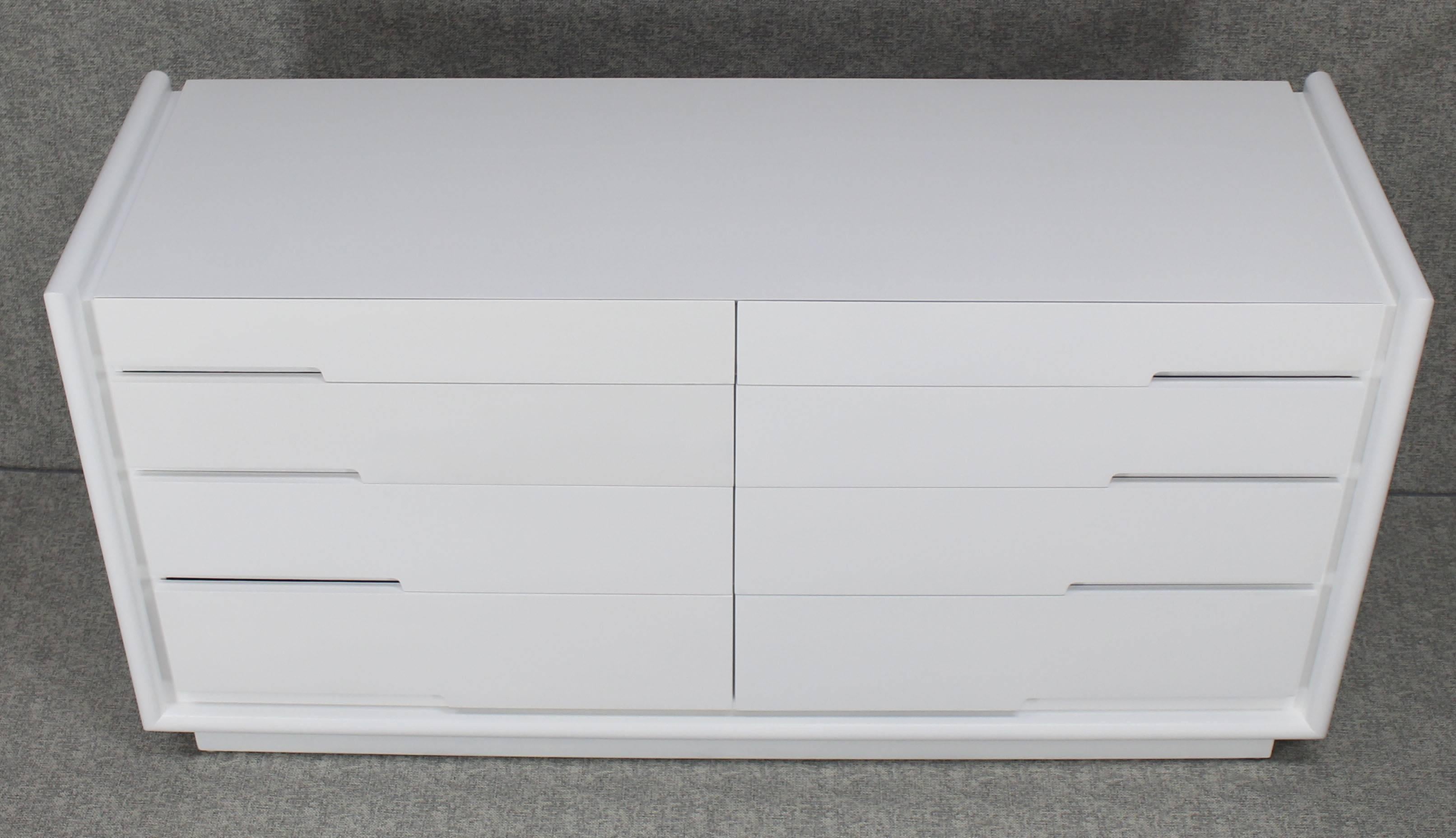 white laquer dresser