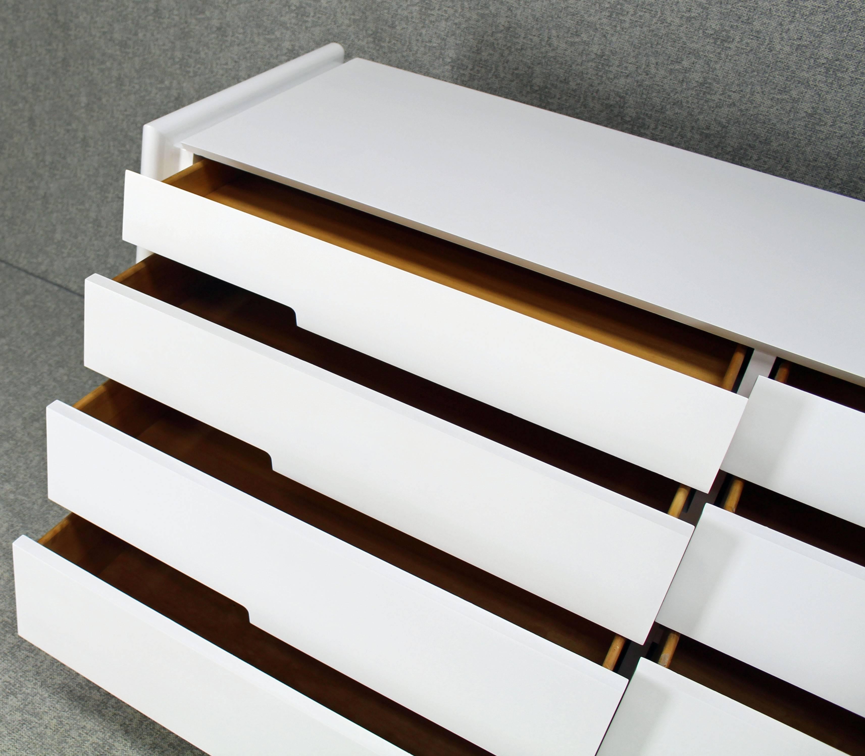 Lacquered White Lacquer Eight Drawers Mid-Century Modern Double Dresser For Sale