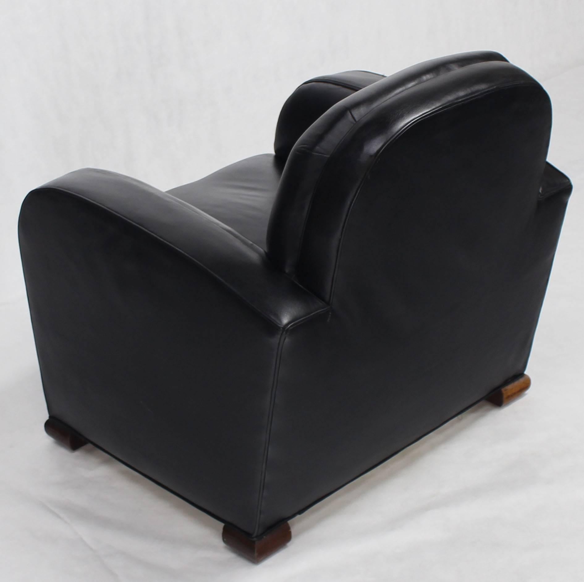 Mid-Century Modern Pair of Black Leather Thick Arm Rests Lounge Deco Tank Chairs 