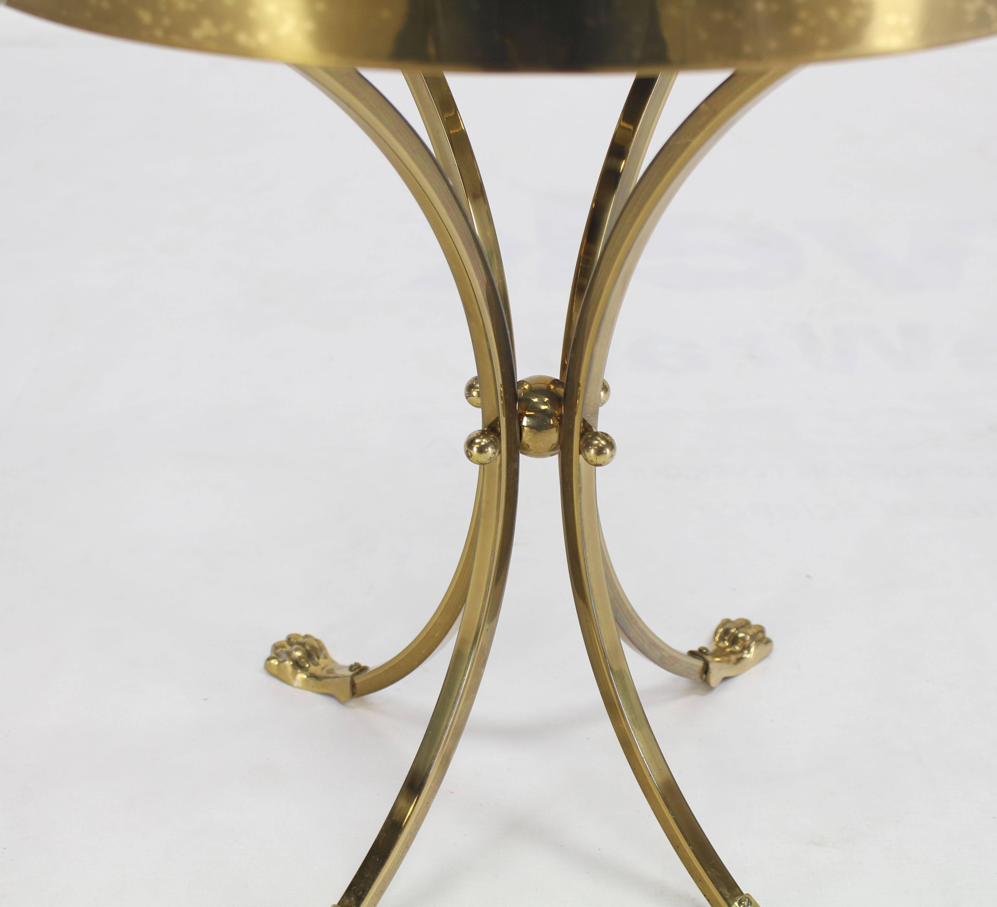 Mid-Century Modern Guéridon central rond en laiton et verre sur piédestal en vente