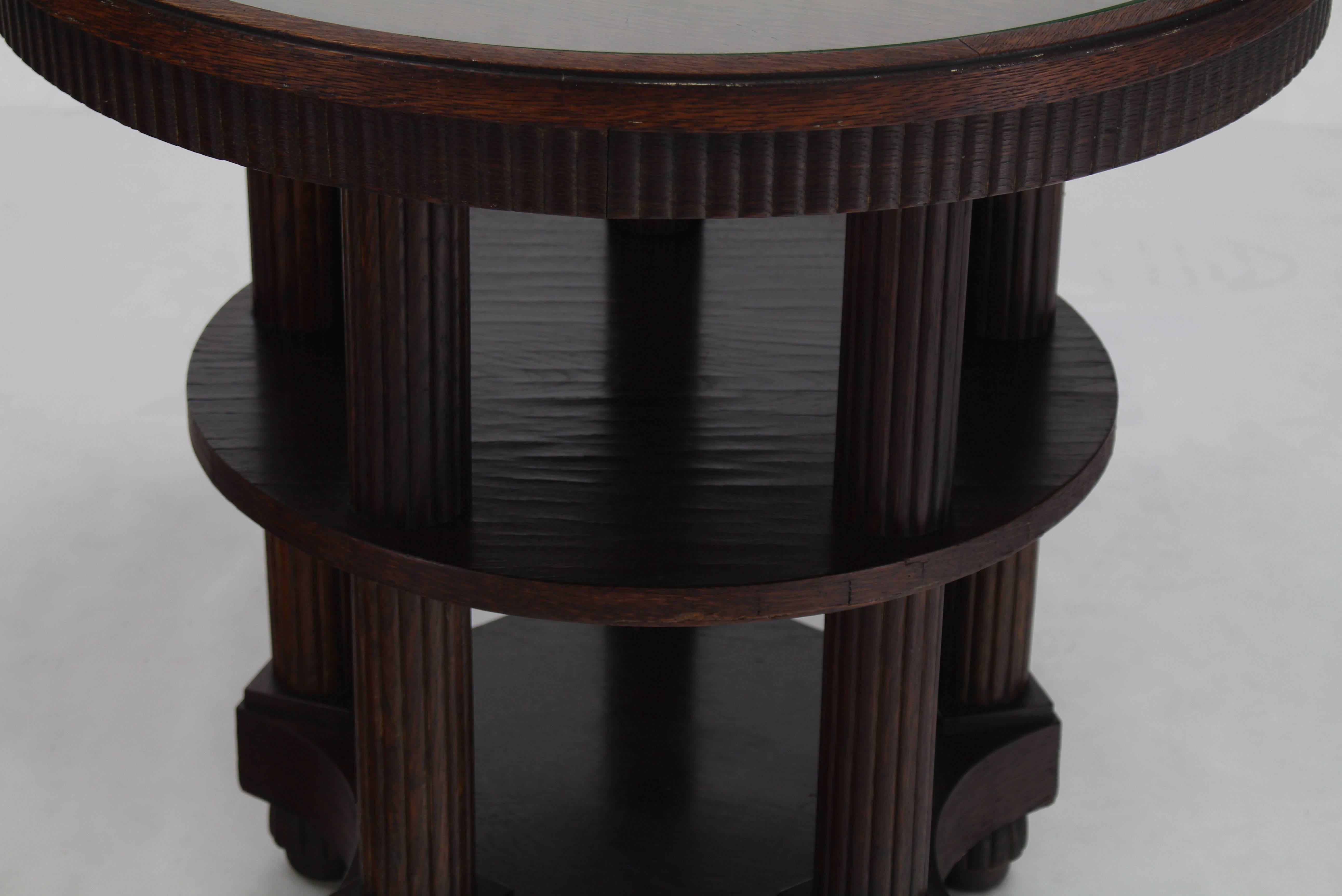 Fluted Legs Round Center Pedestal Gueridon Table Art Deco Arts and Crafts Oak  For Sale 3