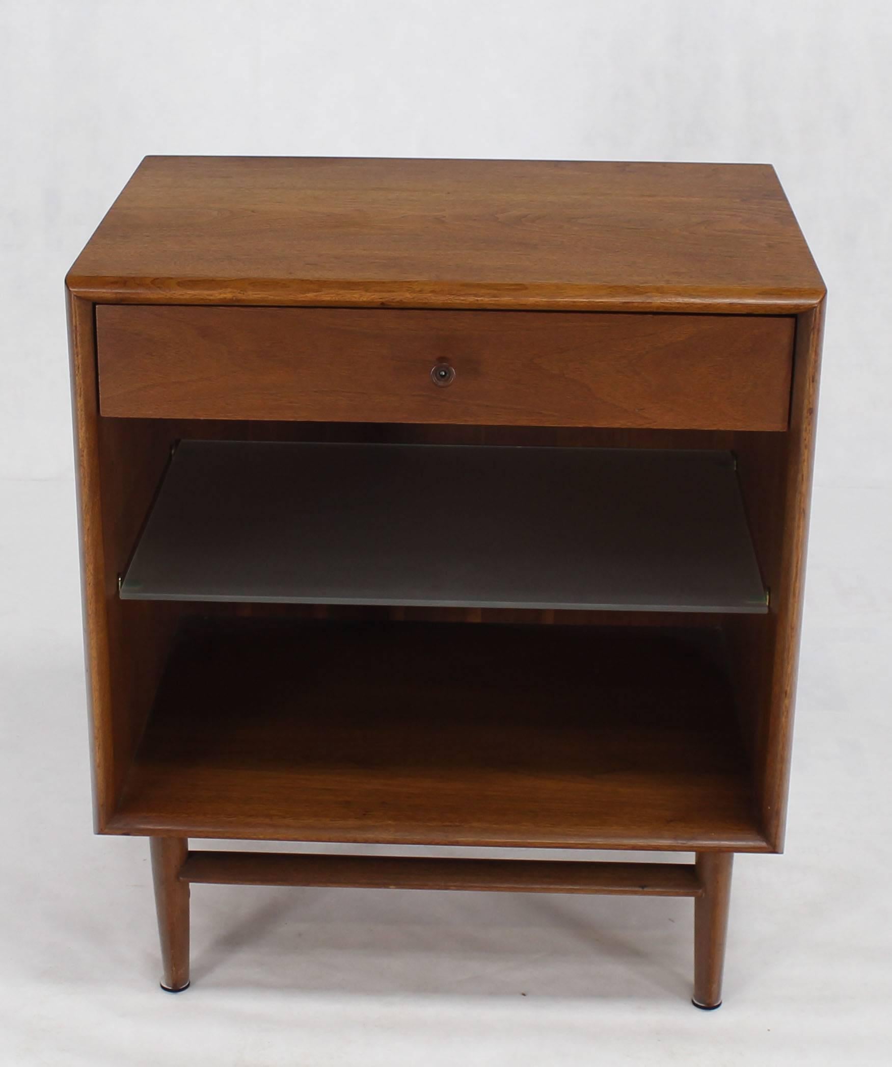Pair of Walnut One Drawer Nightstands or End Tables 1