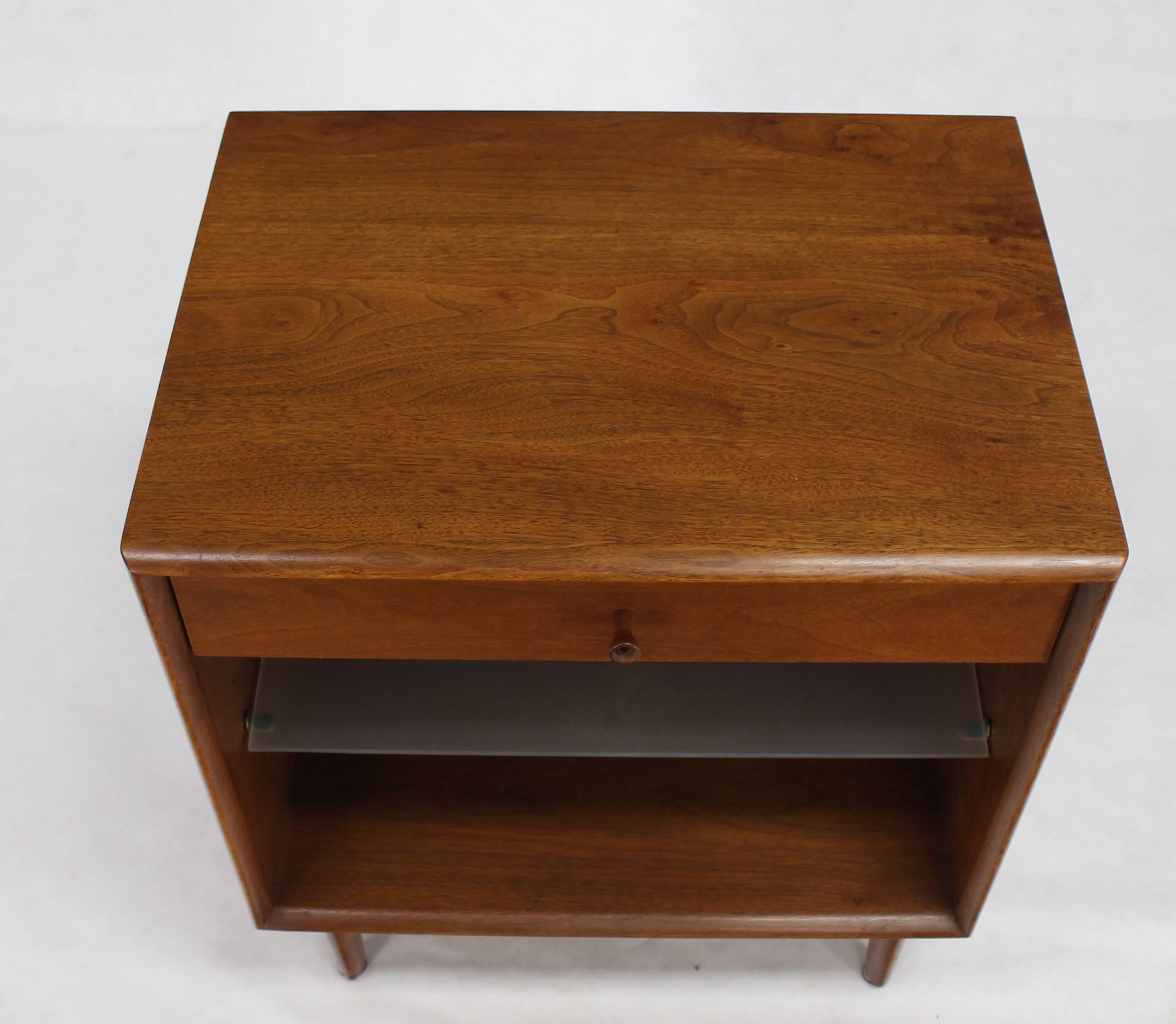 Pair of Walnut One Drawer Nightstands or End Tables 2
