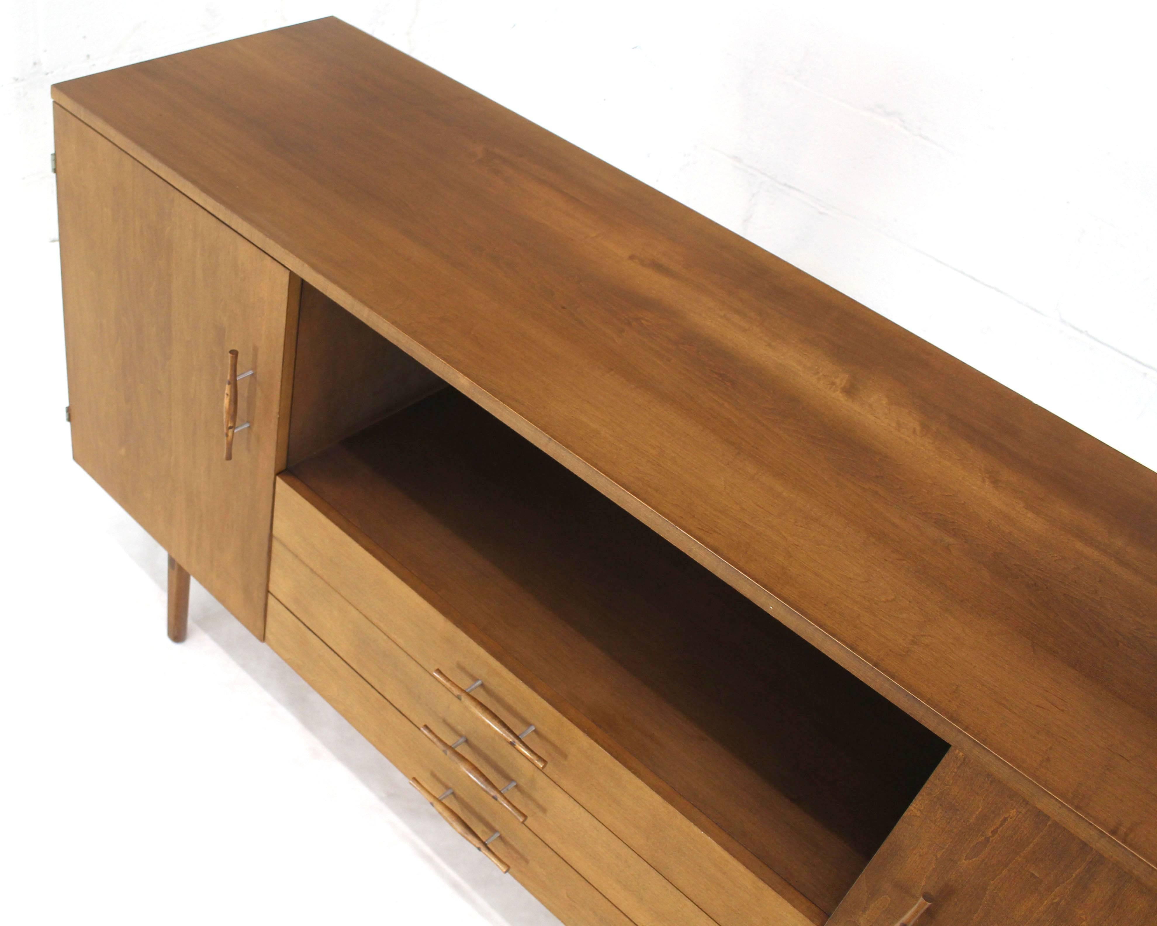 Solid Birch Planner Group Mid-Century Modern Credenza Long Dresser Paul McCobb For Sale 2