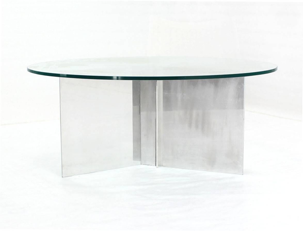Paul Mayen for Habitat Triangular Base Round Glass Top Coffee Table In Good Condition In Rockaway, NJ
