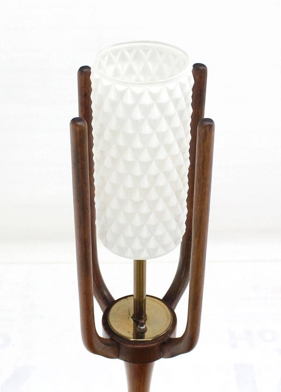 Skulpturale Mid-Century Modern Stehlampe mit integriertem runden Glas-Beistelltisch im Angebot 2