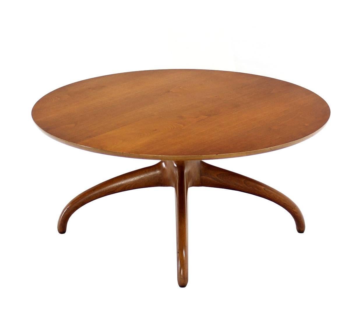 Sculptural Solid Walnut Base Round Coffee Table by Henredon Spider Slay Leg In Excellent Condition In Rockaway, NJ