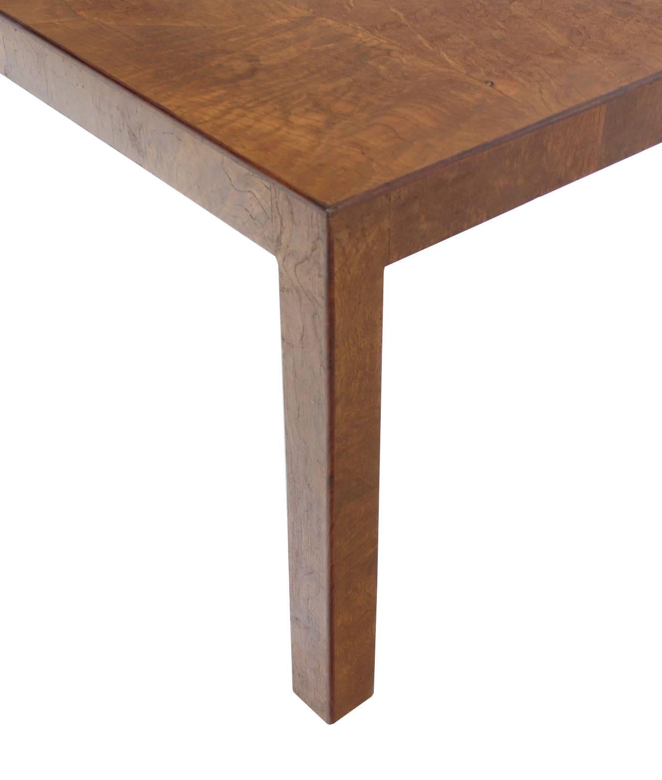Burl Walnut Mid-Century Modern Side Table In Excellent Condition For Sale In Rockaway, NJ