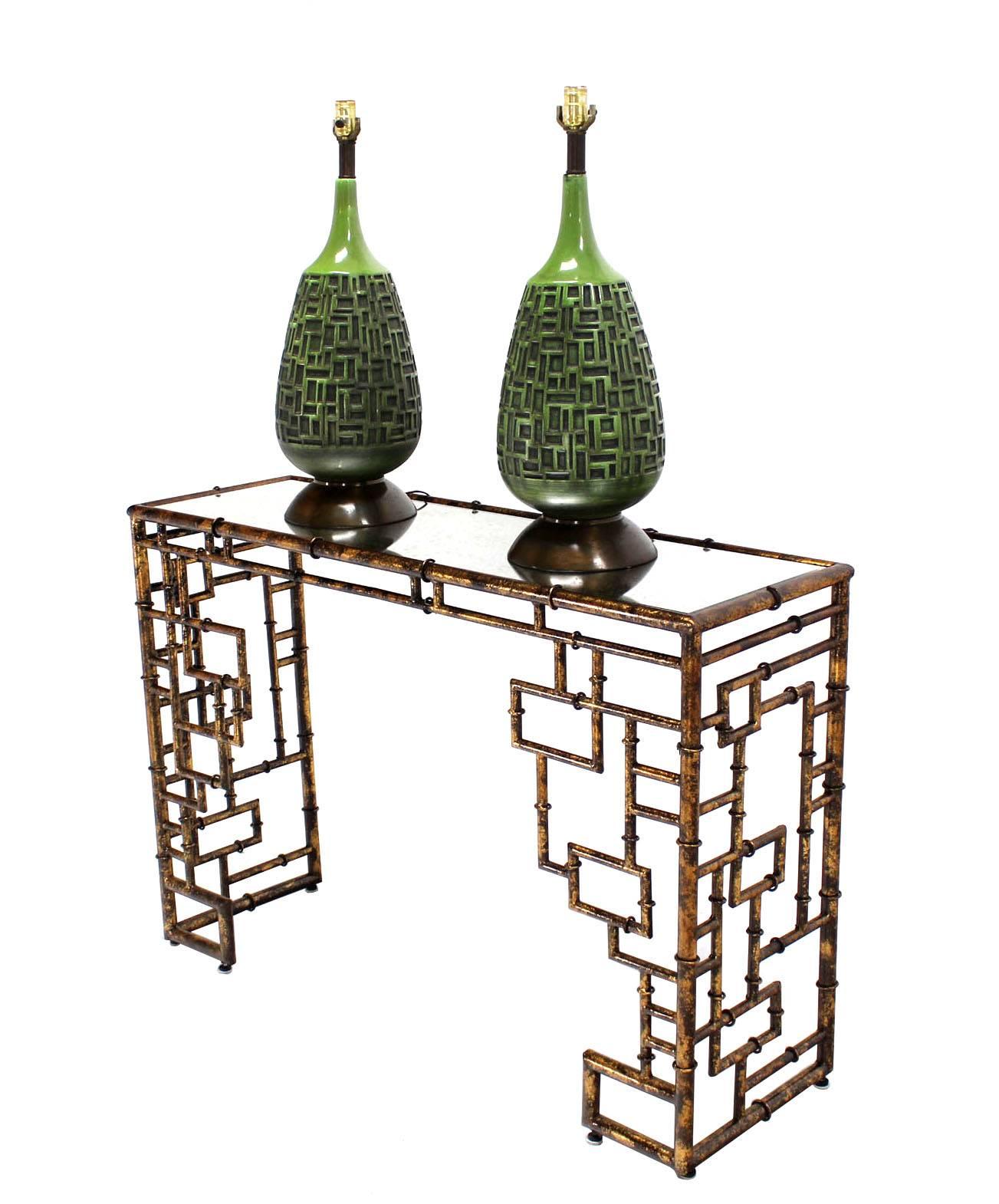 Pair of Green Truffle Pattern Vase Shape Bases Table Lamps In Excellent Condition In Rockaway, NJ