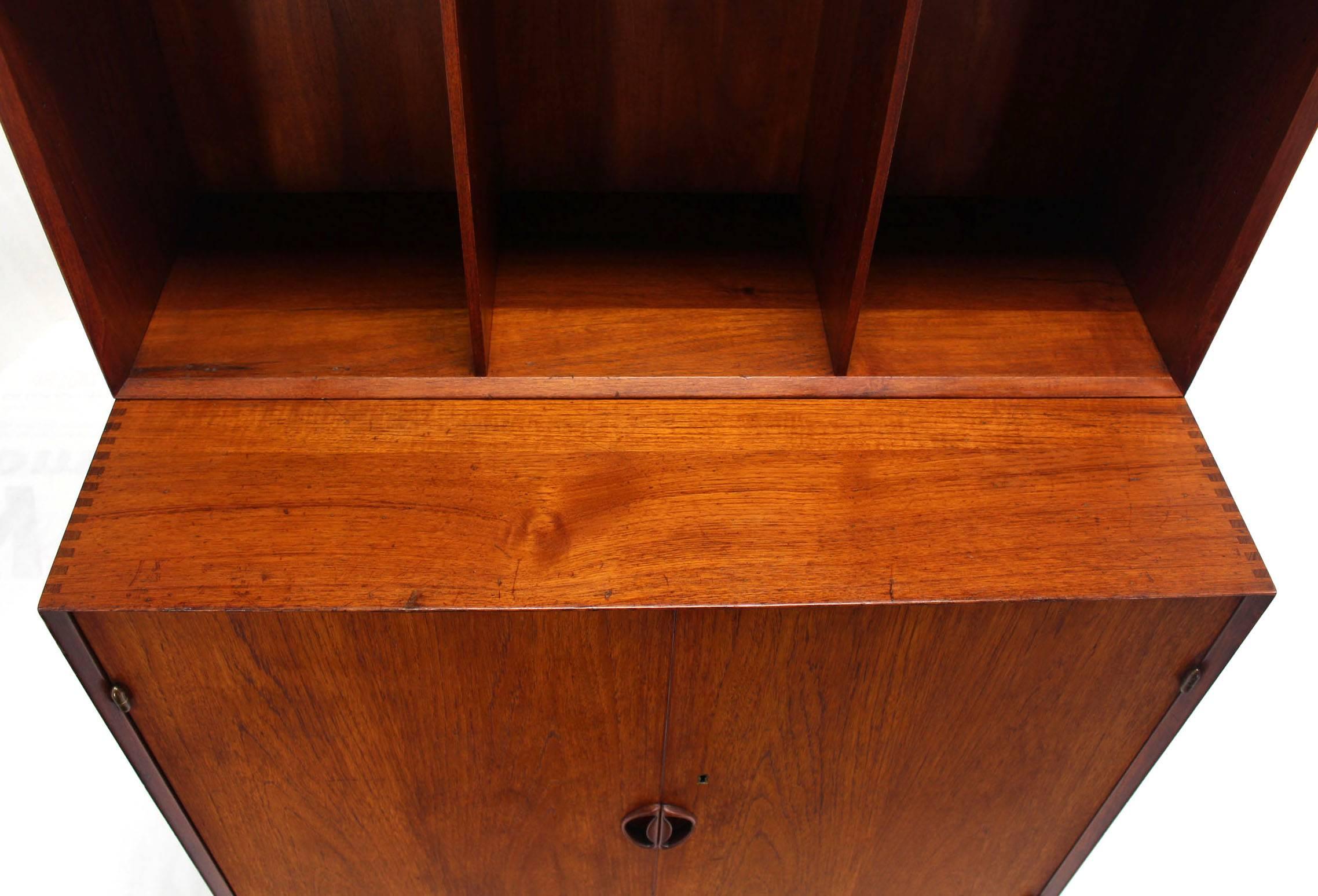 Peter Hvidt Solid Teak Bookcase Two Doors Chest of Drawers Cabinet Dowel Legs In Good Condition For Sale In Rockaway, NJ