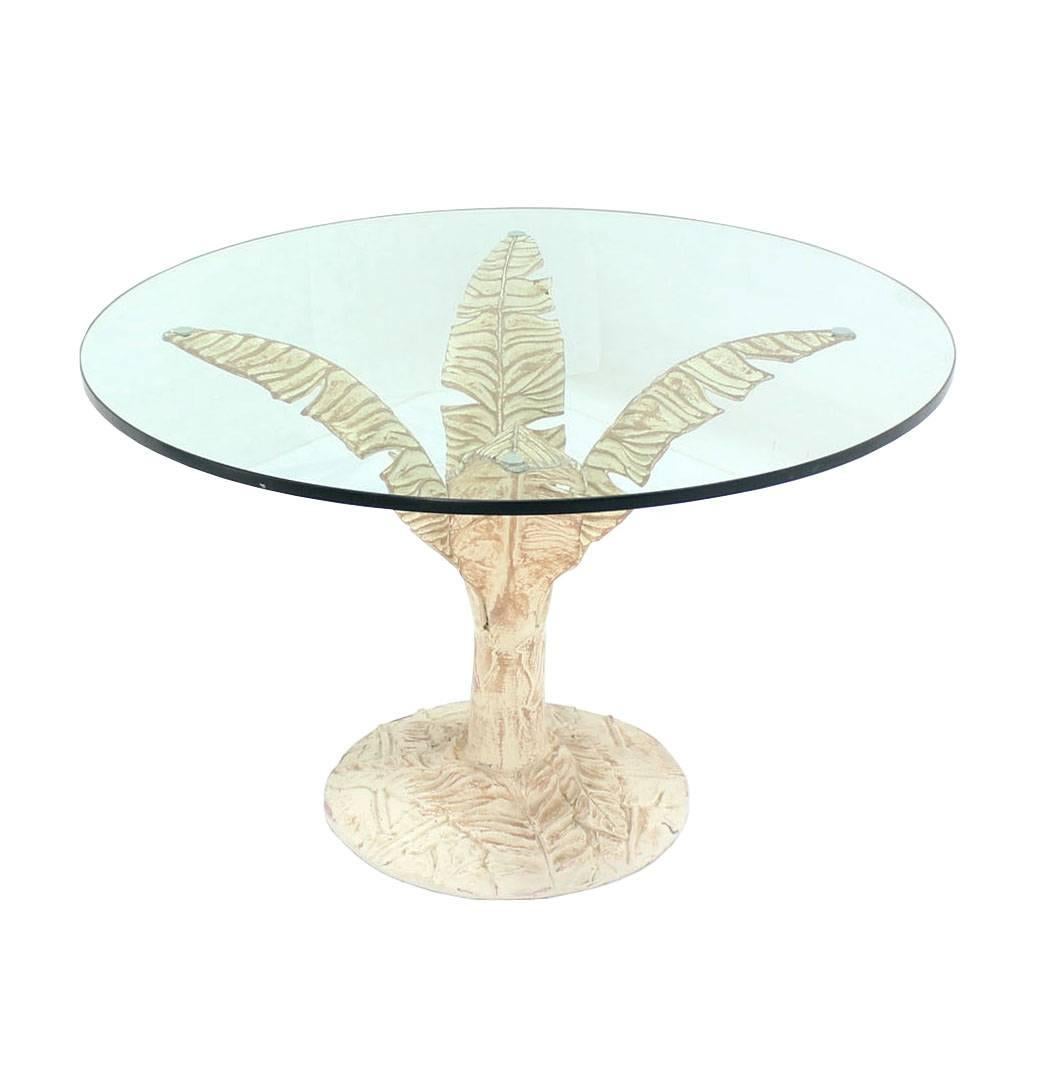 Painted Cast Aluminum Banana Leaf Base Center Table 3/4 Inch Thick Round Glass In Excellent Condition For Sale In Rockaway, NJ