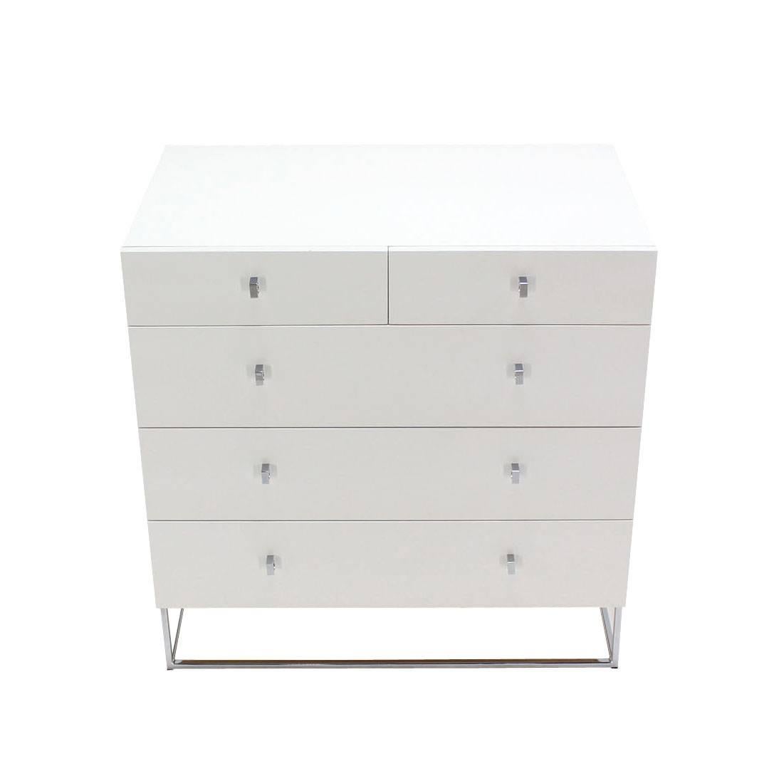 Pair of White Lacquered Bachelor Chests Dressers 2