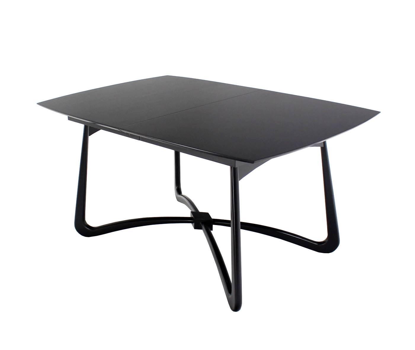 x base outdoor dining table