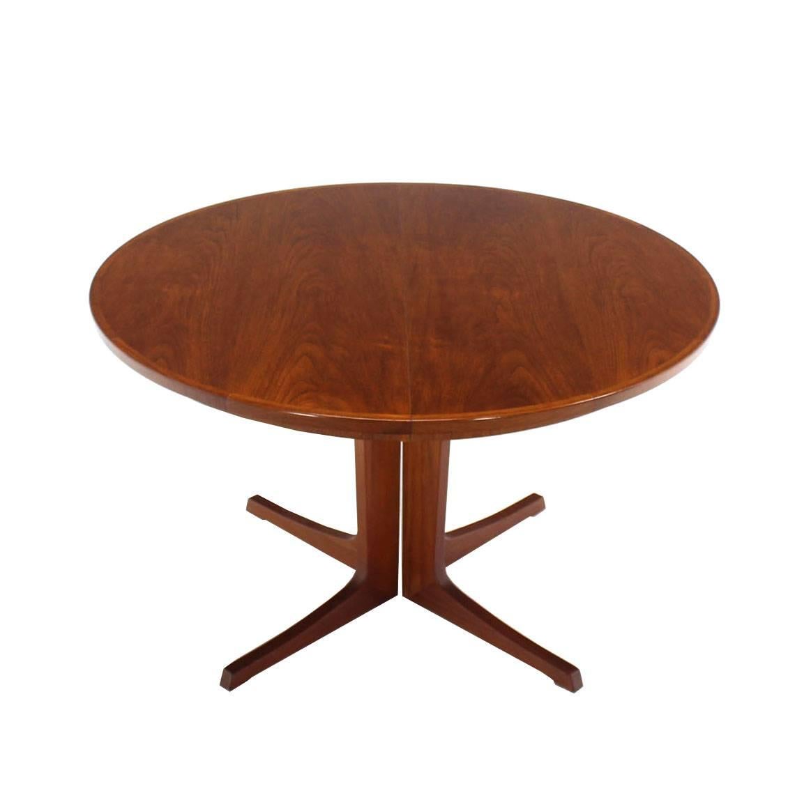 20th Century Round Danish Mid-Century Modern Teak Dining Table with Two Leaves