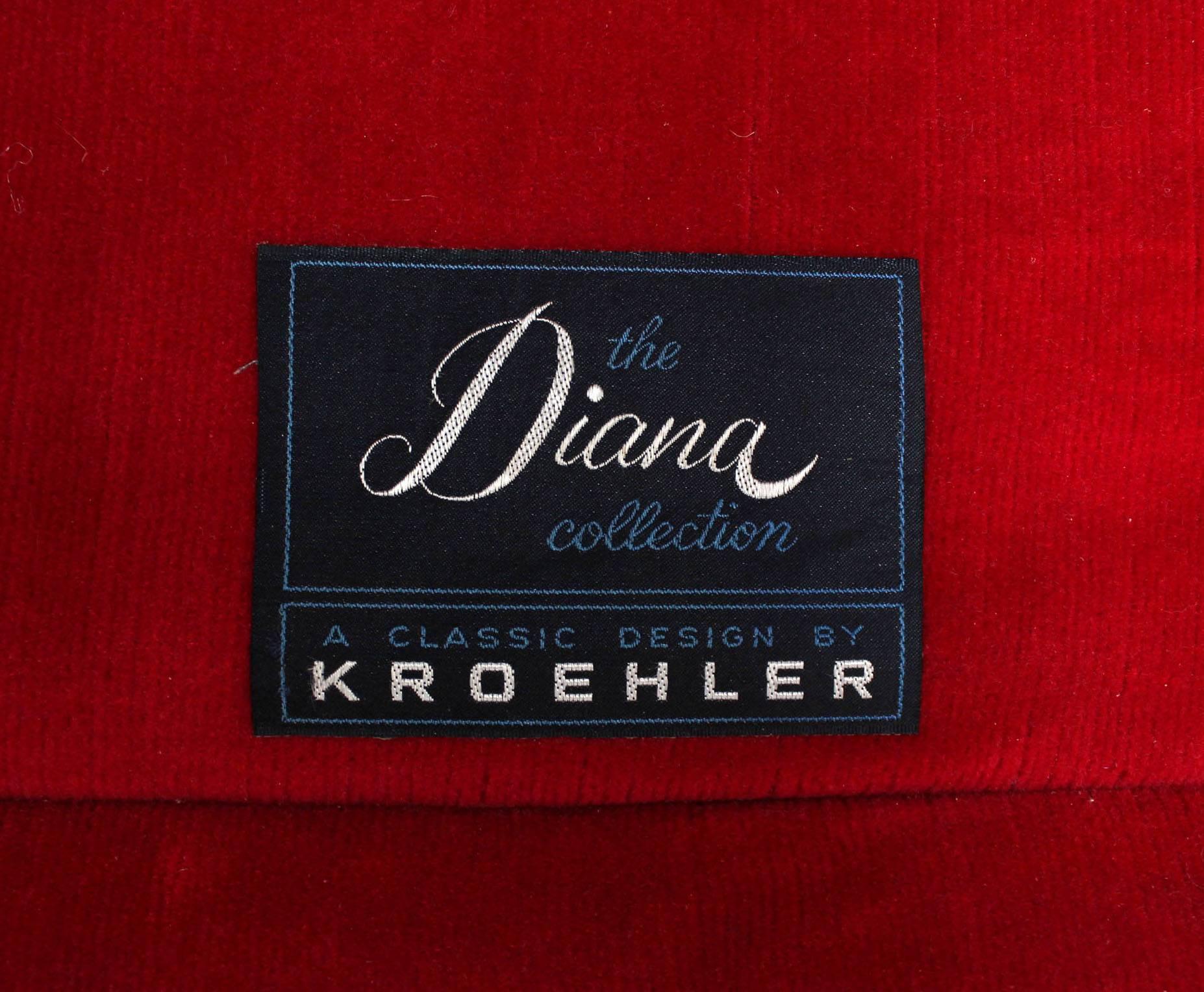 Paire de fauteuils de salon en tissu rouge de Kroehler.
