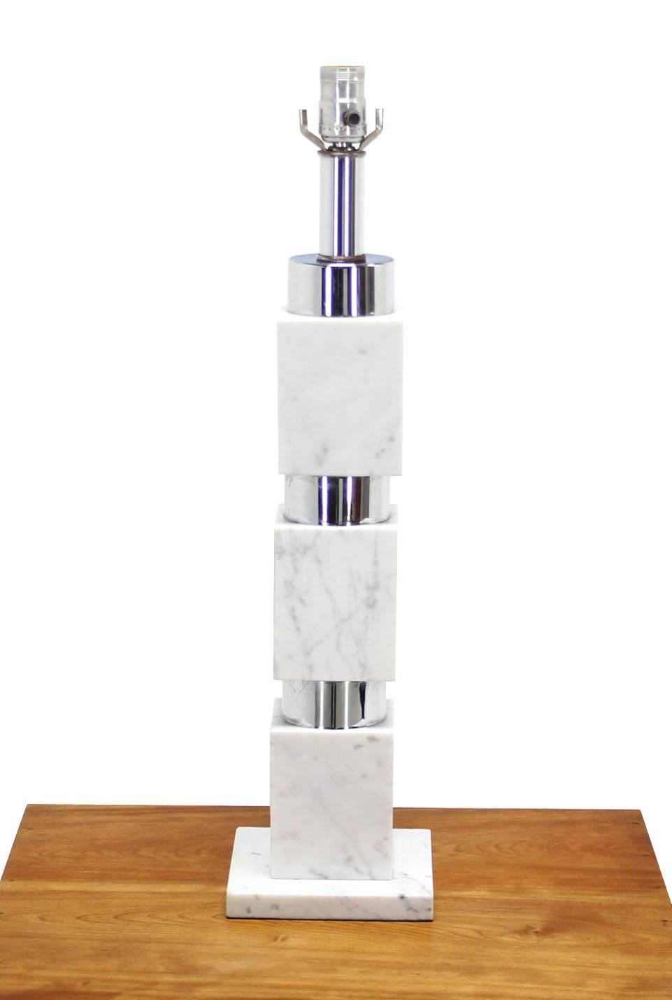 Chrome and Marble Stacked Blocks Table Lamp. In Excellent Condition For Sale In Rockaway, NJ