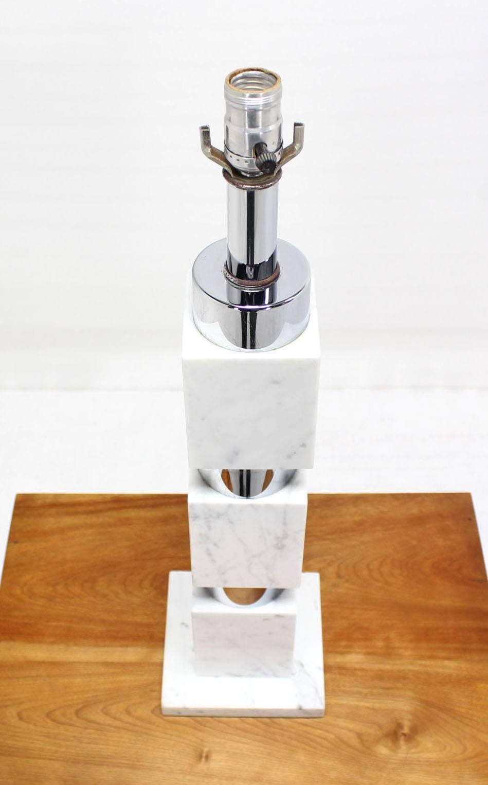 Mid-Century Modern Chrome and Marble Stacked Blocks Table Lamp. For Sale