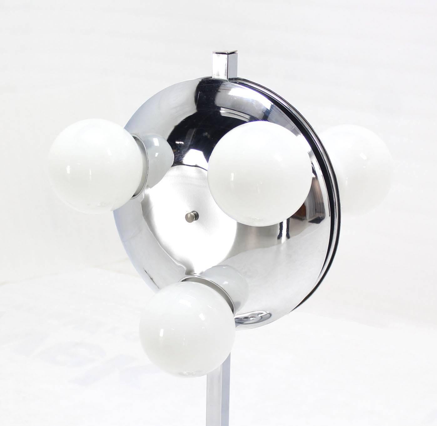 20th Century Unusual Six Globe Chrome Disc Mid Century Modern Table Lamp Symmetrical  For Sale