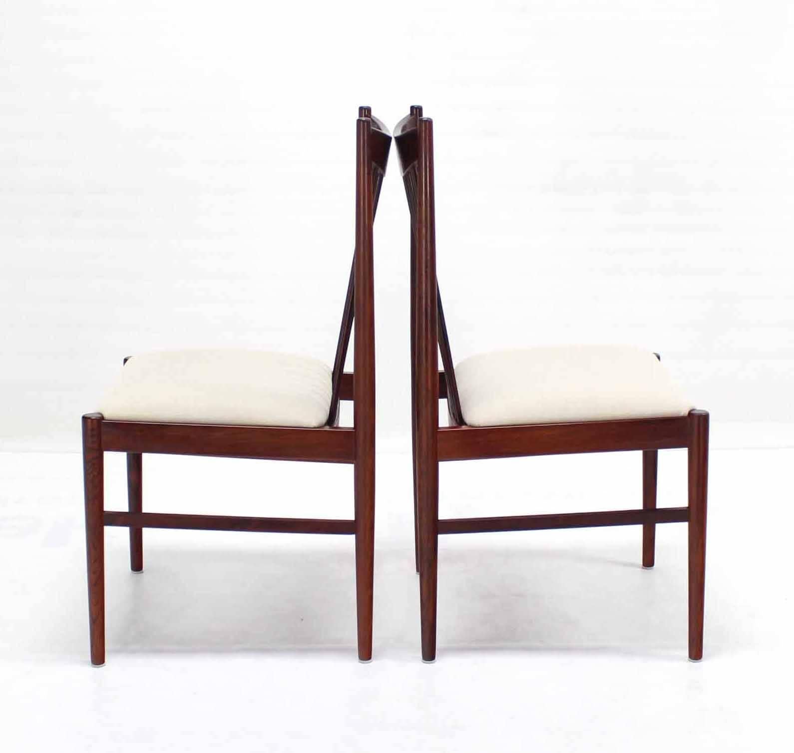 Mid-Century Modern Set of Four Danish Mid Century Danish Modern Rosewood Spindle Back Dining Chairs For Sale