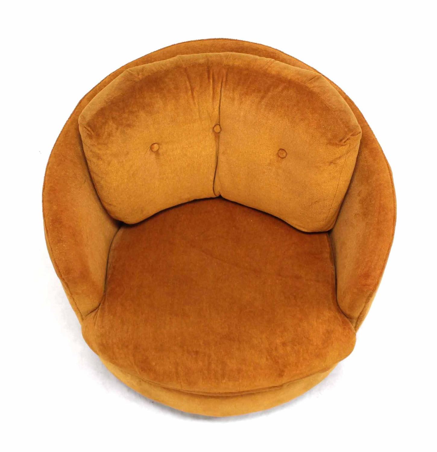 MidCentury Modern Round Barrel Back Swivel Lounge Chair at 1stdibs