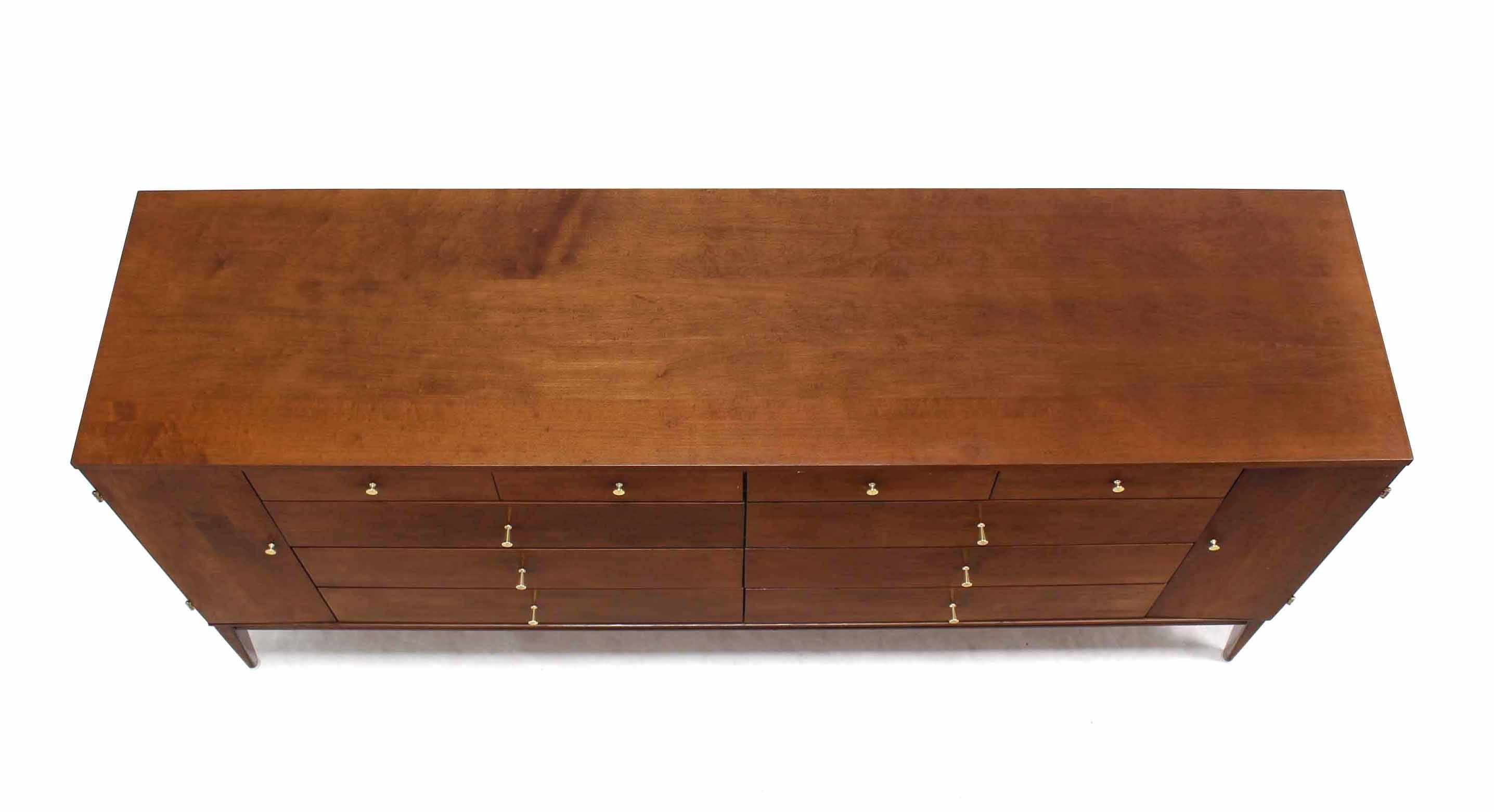 Extra Long Mid Century Modern Planner Group Paul McCobb Dresser 20 Drawers In Excellent Condition In Rockaway, NJ