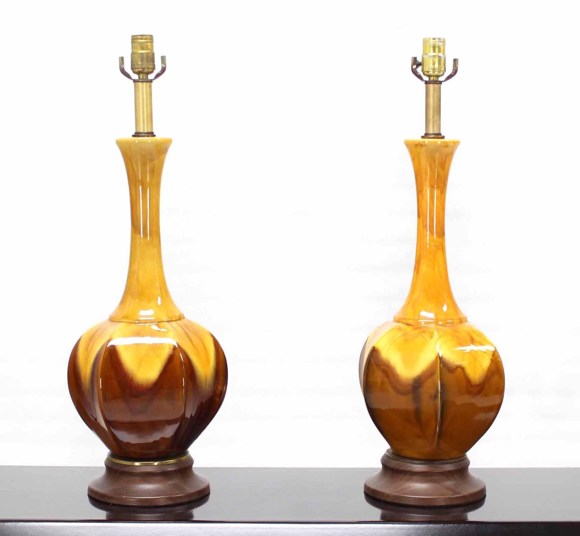 20th Century Pair of Mid-Century Modern Drip Glaze Glazed Pottery Walnut Bases Table Lamps