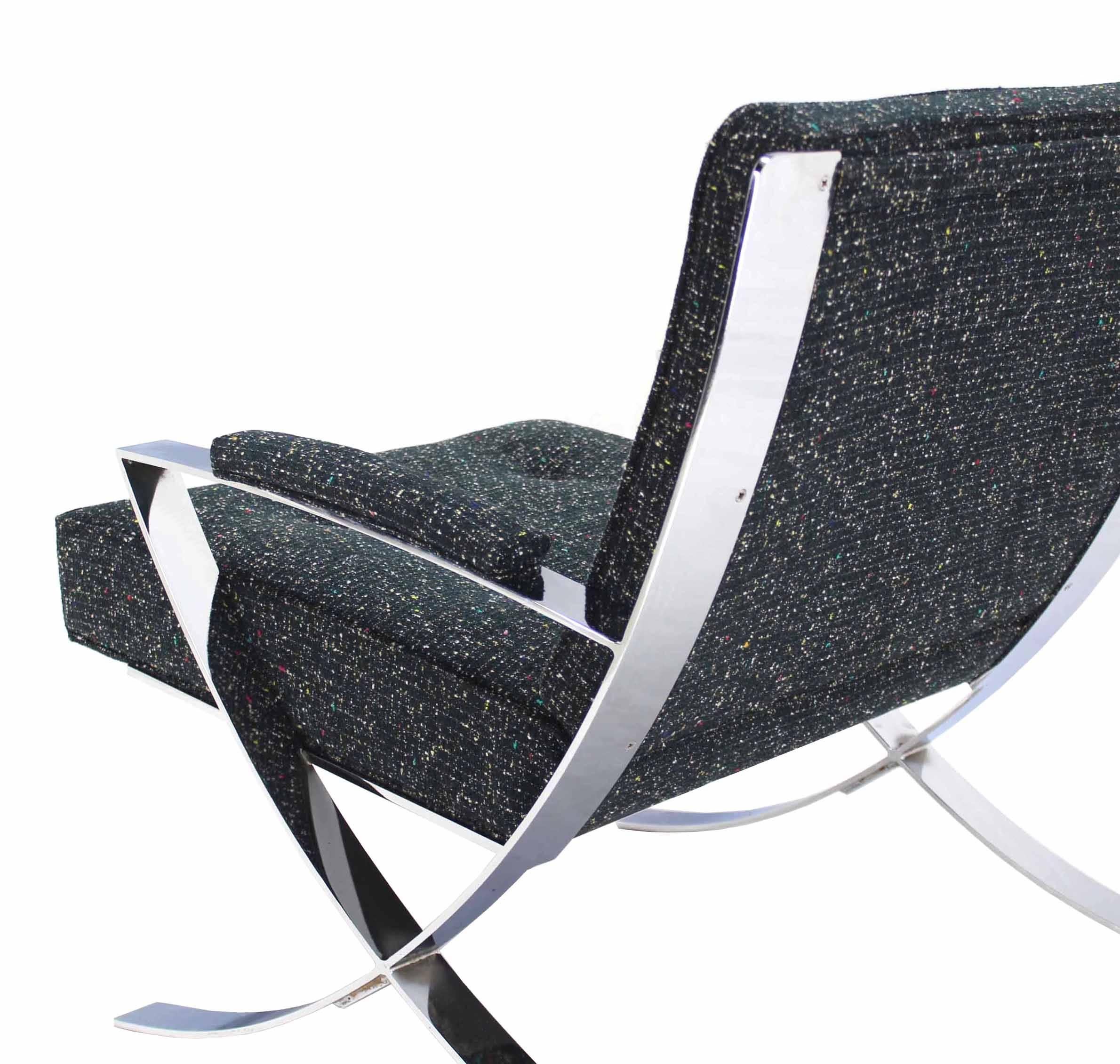 Scissor X-Base Chrome Lounge Chair with New Upholstery For Sale 1