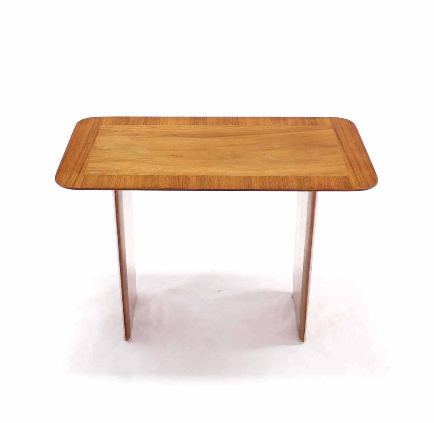 20th Century Widdicomb Banded Mid Century Modern Side Table Tapered Walnut Leg For Sale
