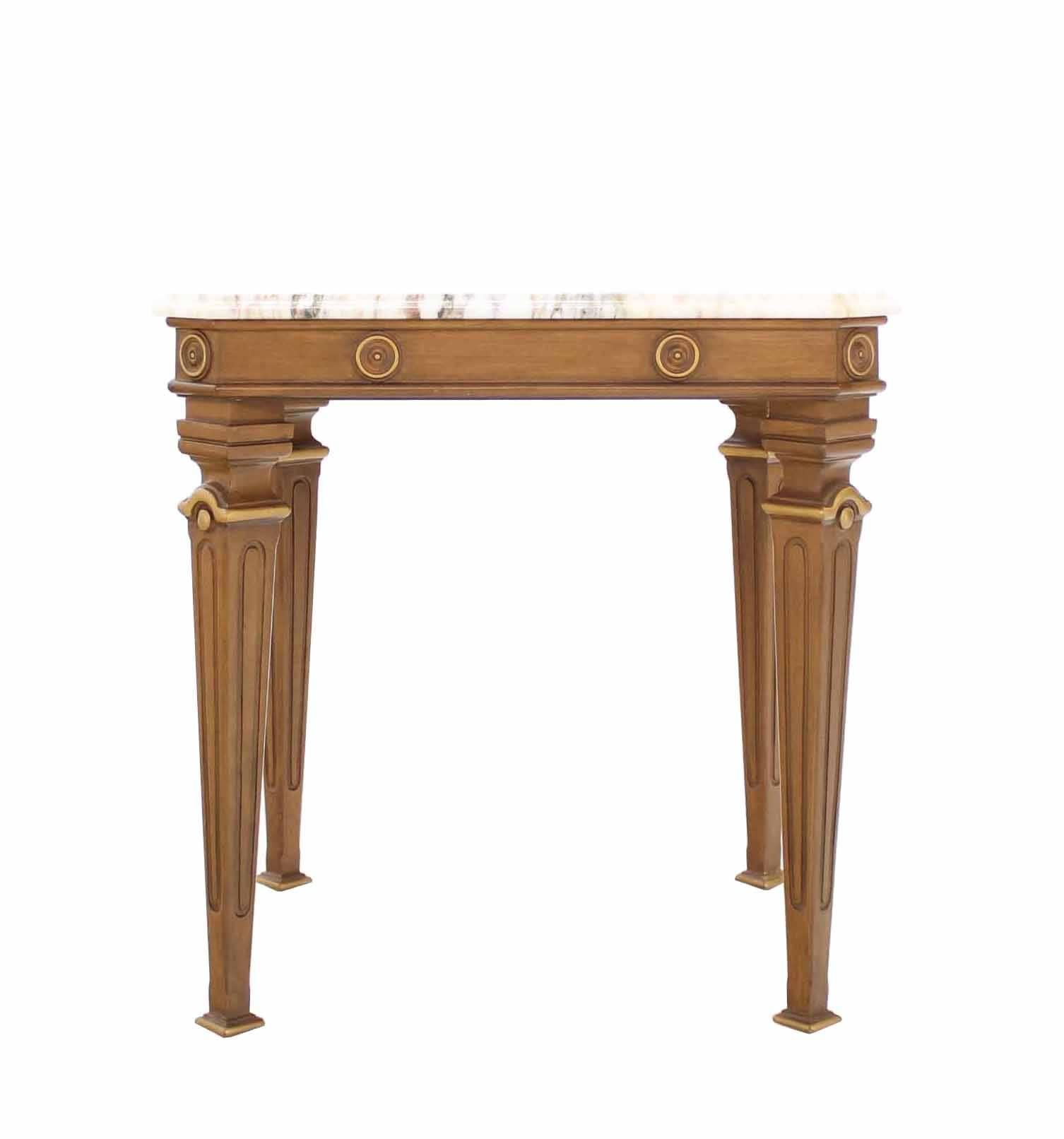Paire de tables d'appoint néoclassiques à plateau en marbre de style néoclassique Excellent état - En vente à Rockaway, NJ