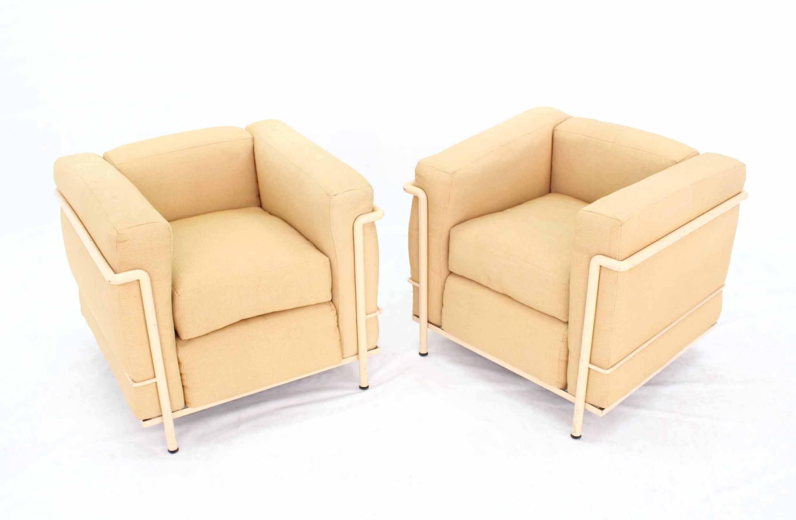 Mid-Century Modern Pair of LC 2 Le Corbusier Armchairs