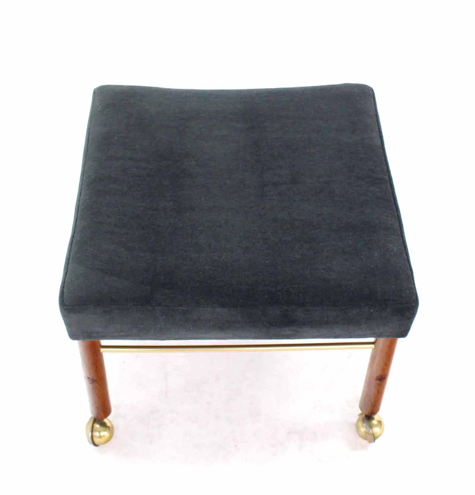 Square Newly Upholstered in Black or Charcoal Mohair Bench In Excellent Condition In Rockaway, NJ