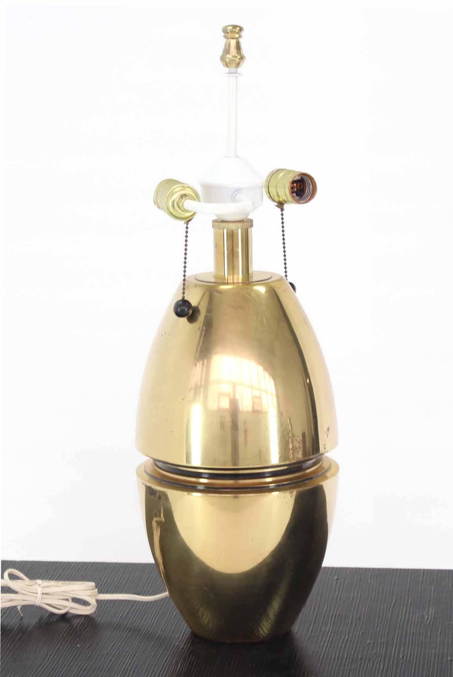 Heavy Brass Bullet Shape Table Lamp In Good Condition For Sale In Rockaway, NJ