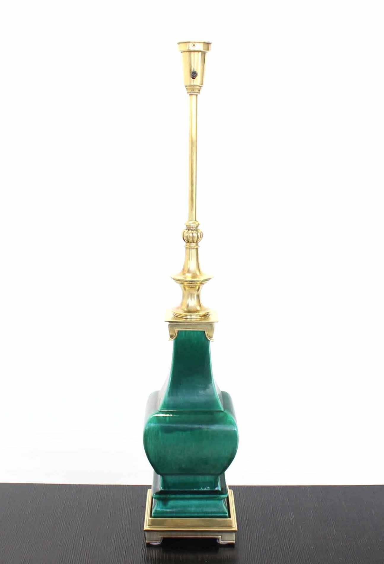 Mid-Century Modern Emerald Green Pottery and Brass Mid-Century Table Lamp