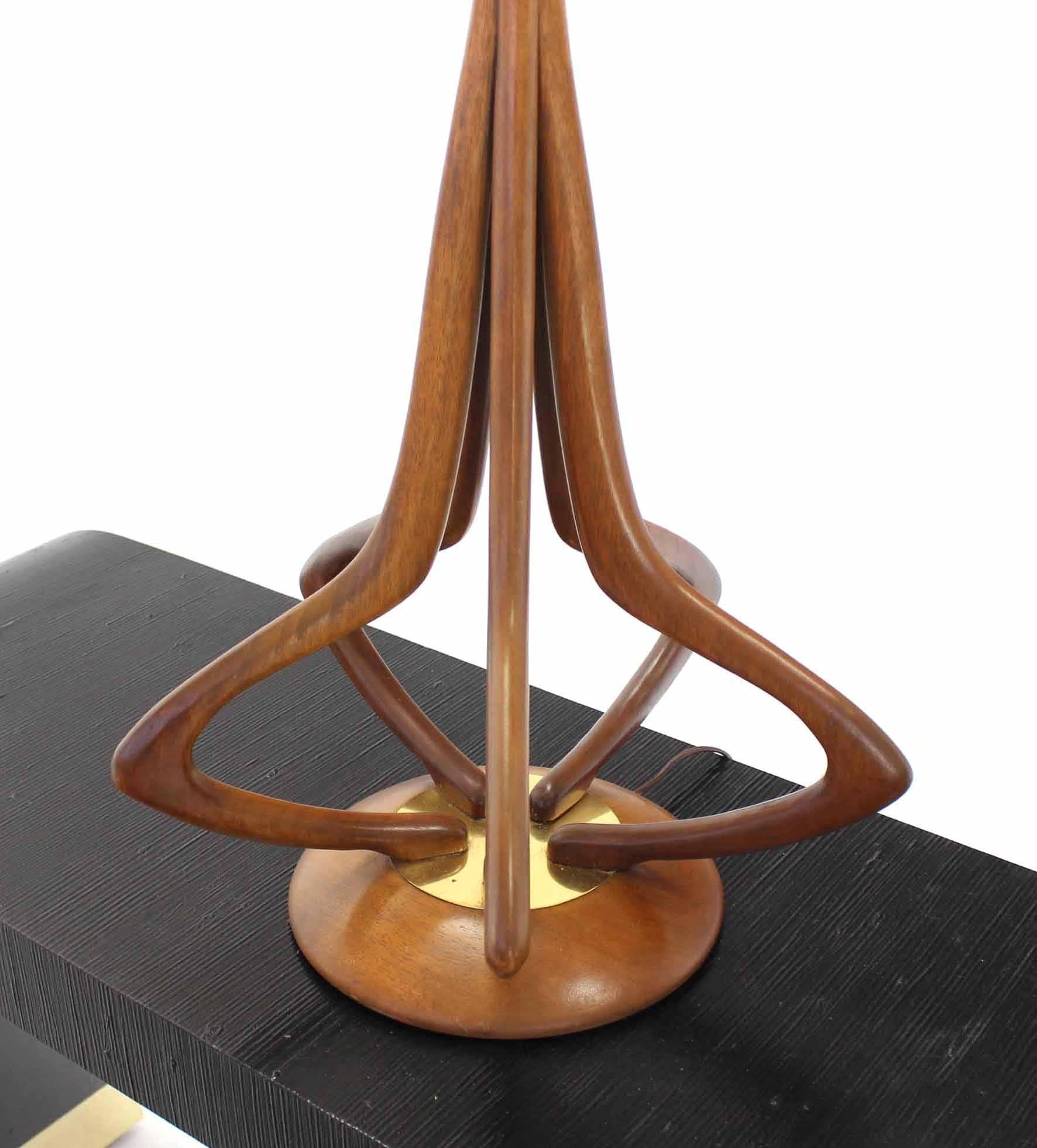 20th Century Figural Sculptural Carved Walnut Base Table Lamp For Sale
