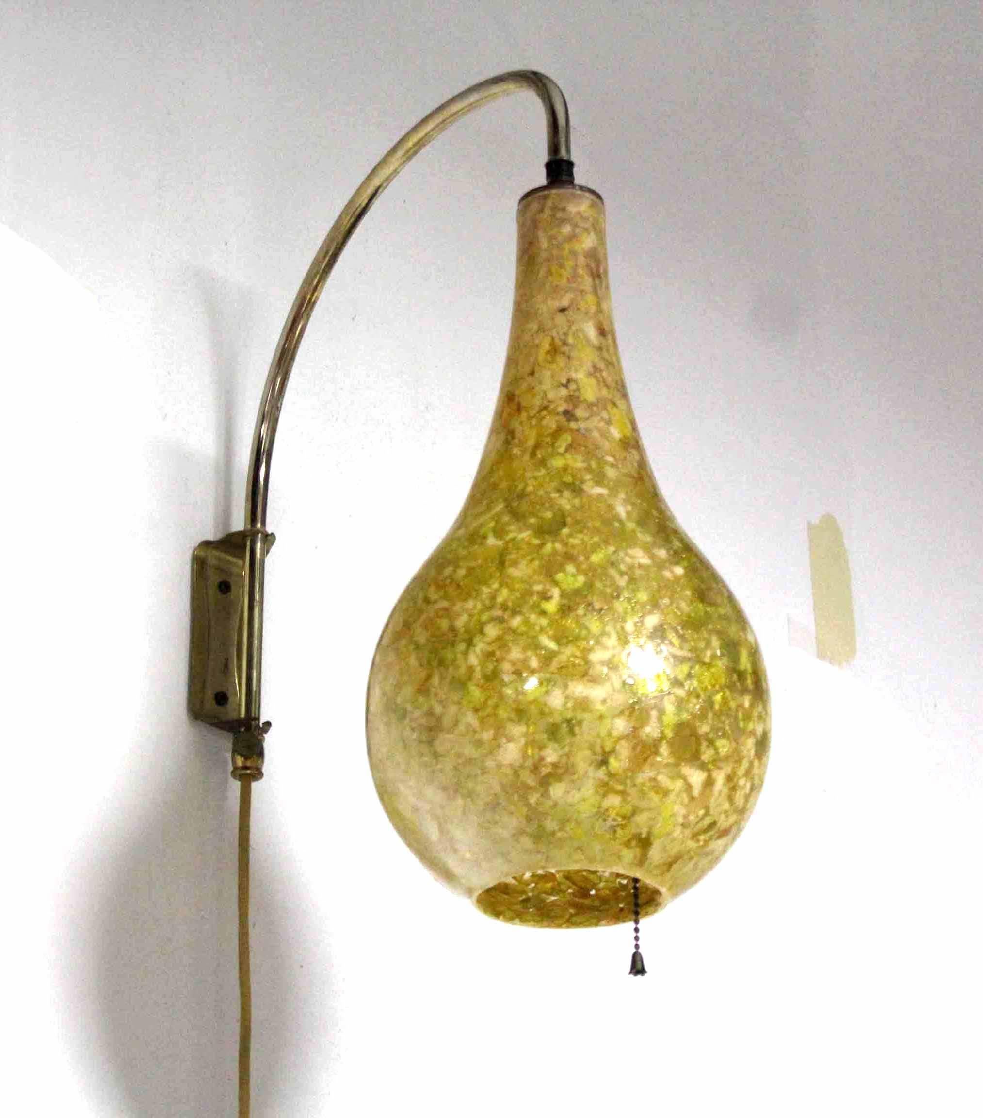 20th Century Pair of Mid-Century Modern Pear Shaped Sconces For Sale