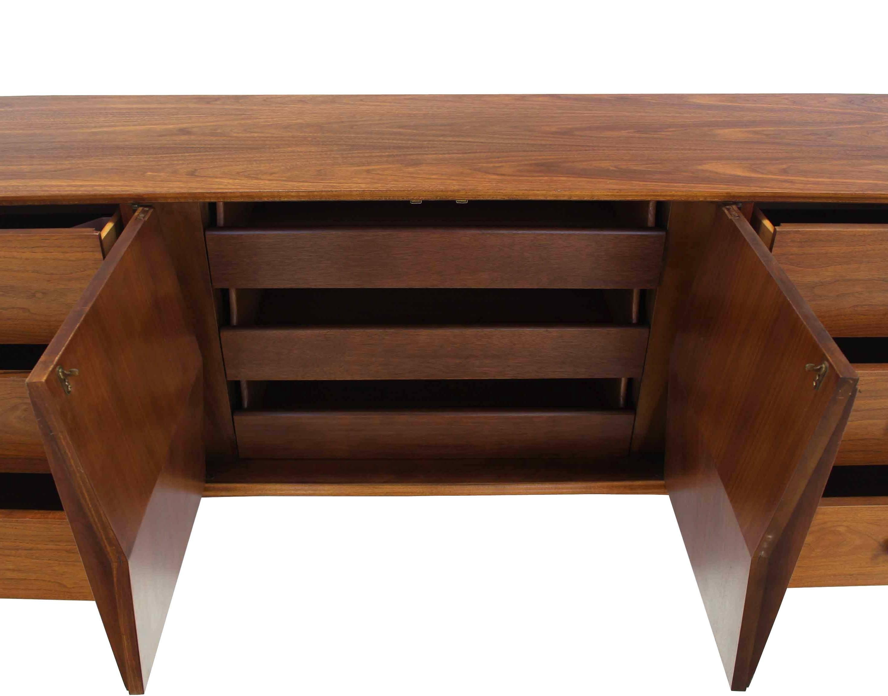 Diamond Pattern Mid-Century Modern Long Dresser 2