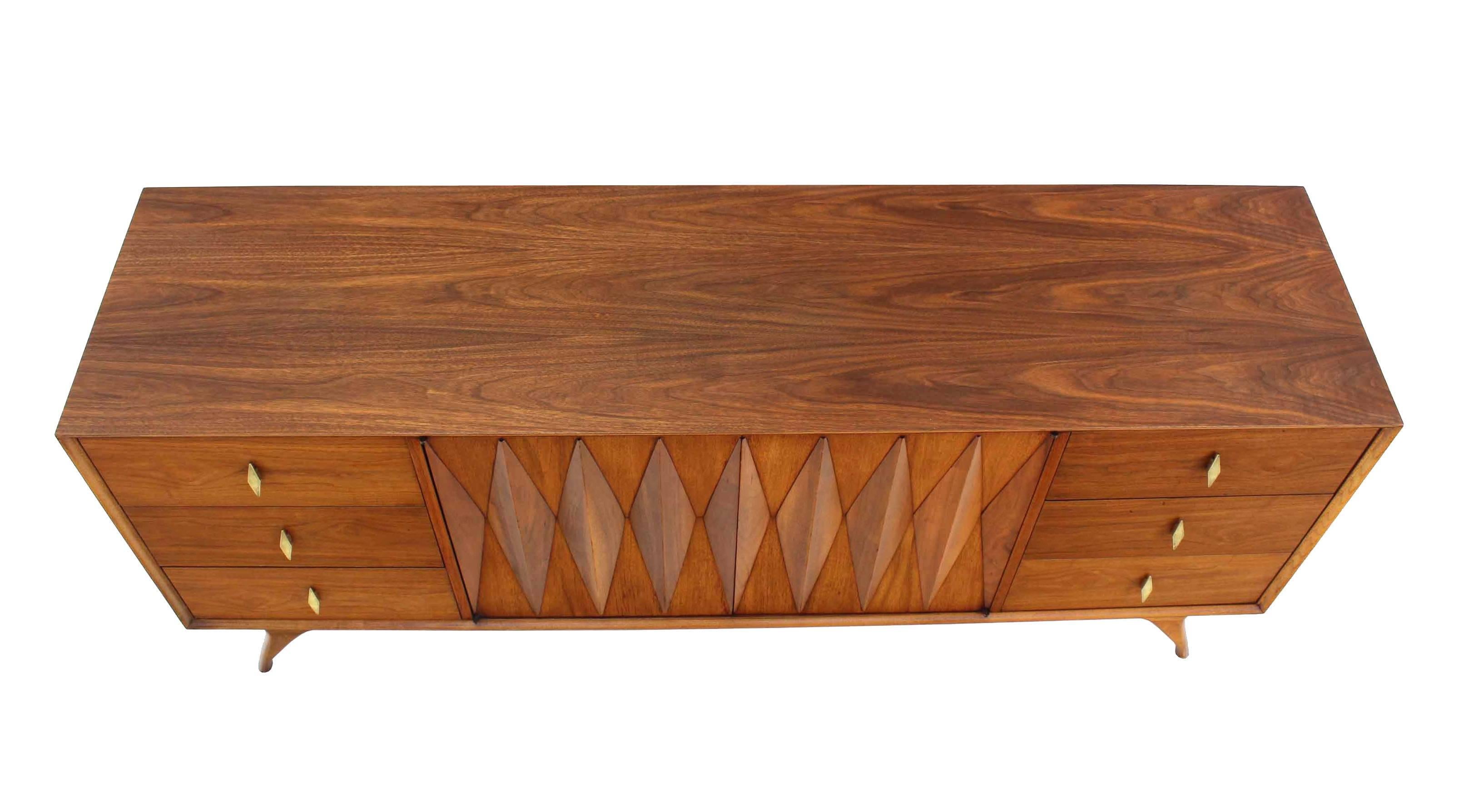 mid century diamond pattern