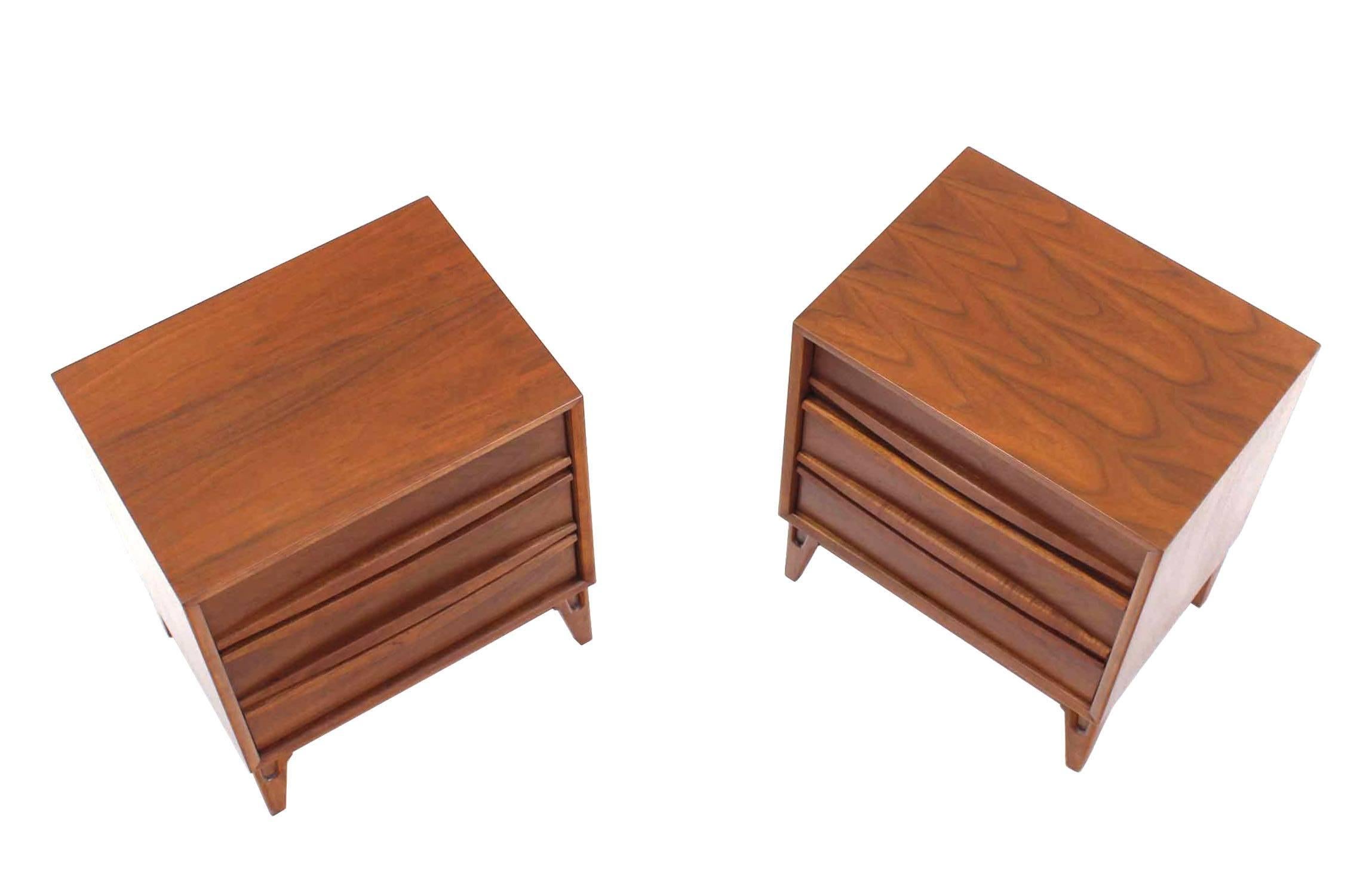 Mid-Century Modern Pair of three drawers  Walnut Nightstands or End Tables Stands