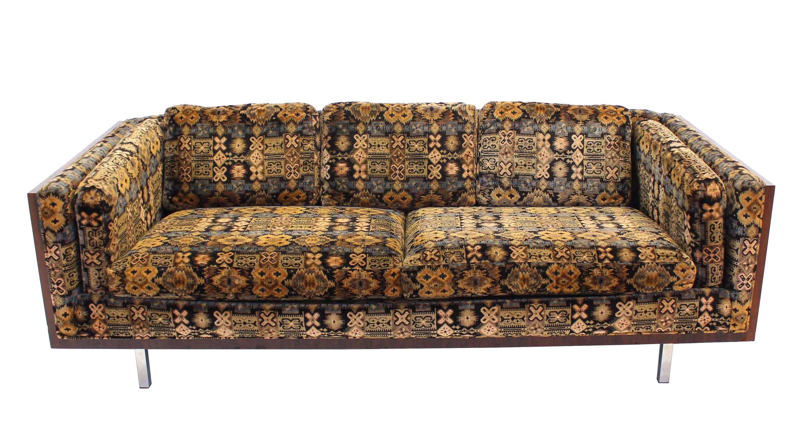 Nice Mid-Century Modern rosewood sofa in style of Milo Baughman.