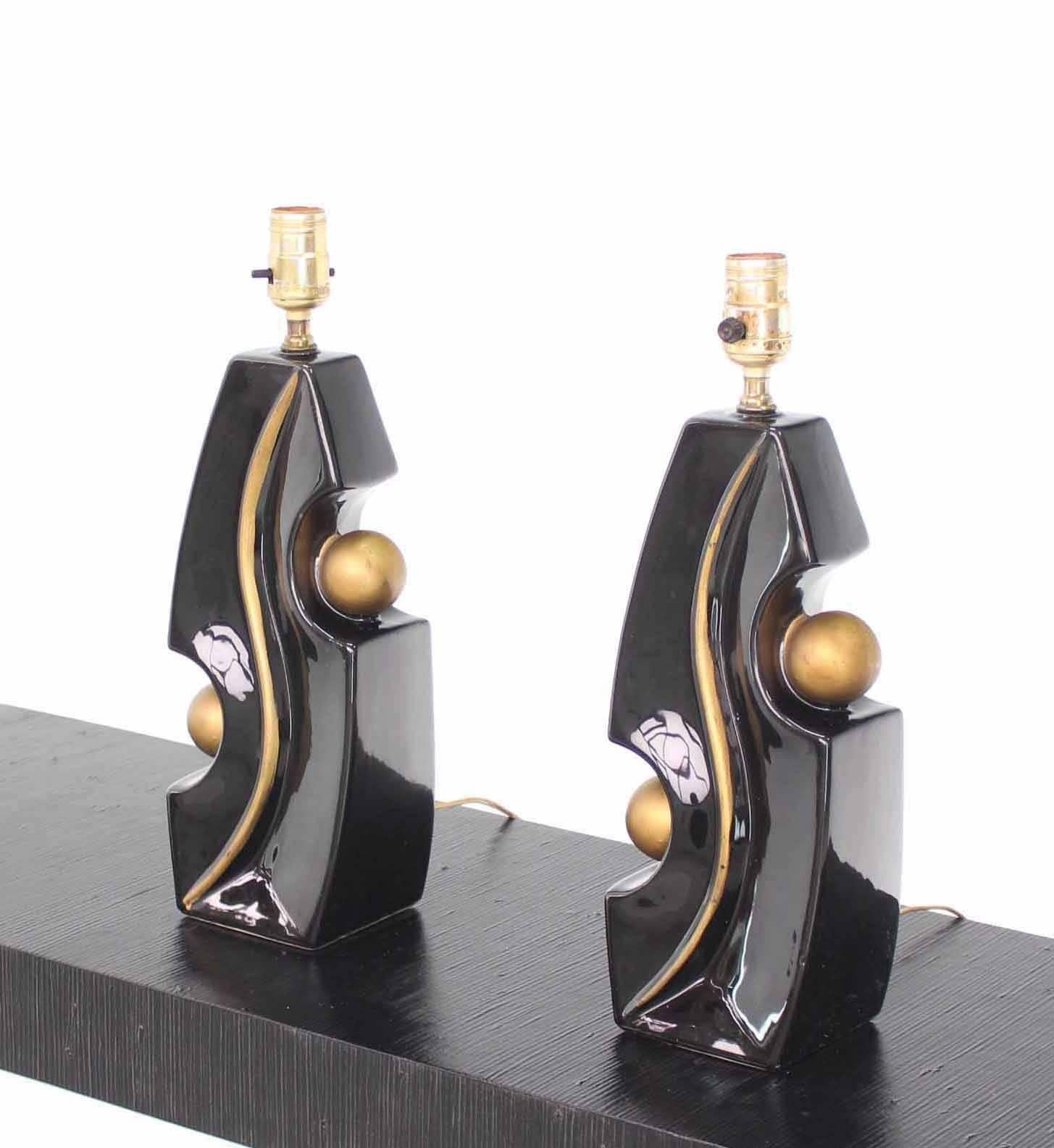 Américain Paire de lampes de bureau en poterie émaillée de style mi-siècle moderne en vente