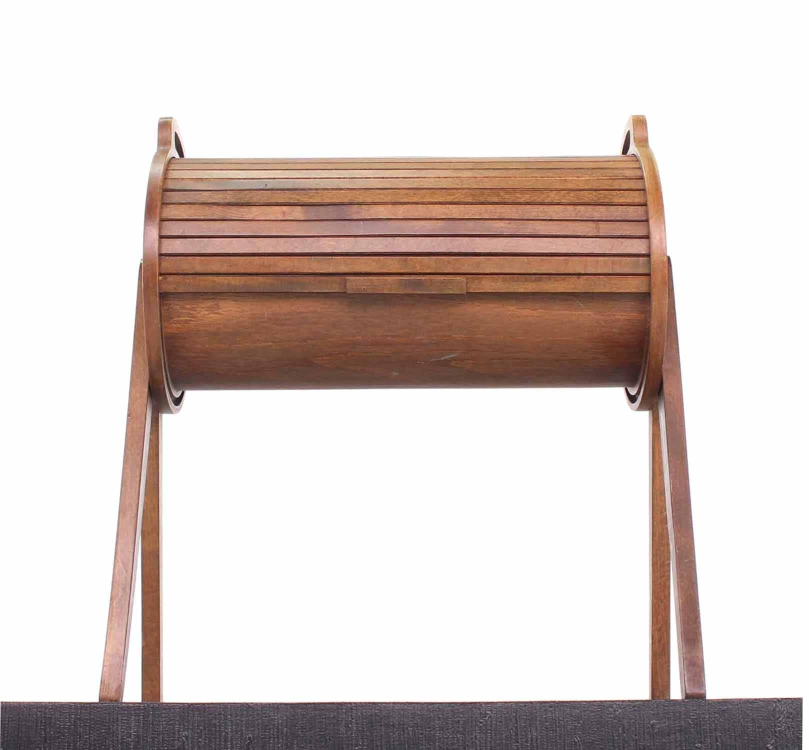 Dänischer dänischer Nähständer in Trommelform, Mid-Century Modern im Angebot 1