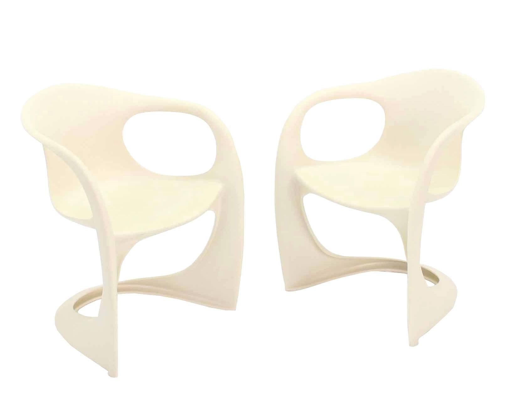 Set of Four Figural Molded Fiberglass Dining Chairs 3