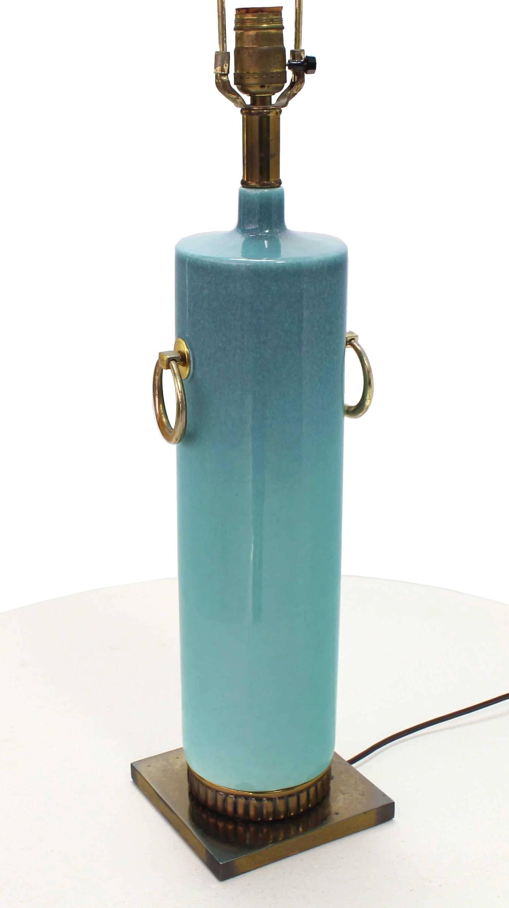 Lampe de bureau du milieu du siècle dernier en poterie bleue, turquoise et verre avec base en laiton en vente 1
